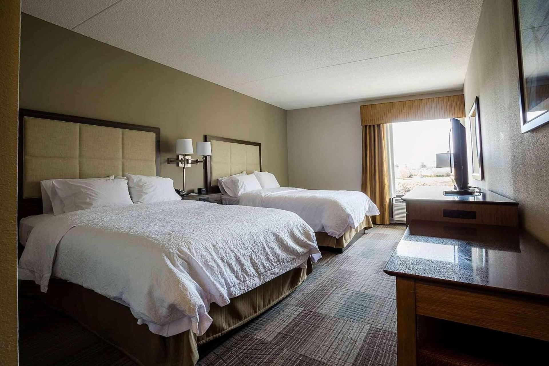 Hampton Inn Somerset photo 53
