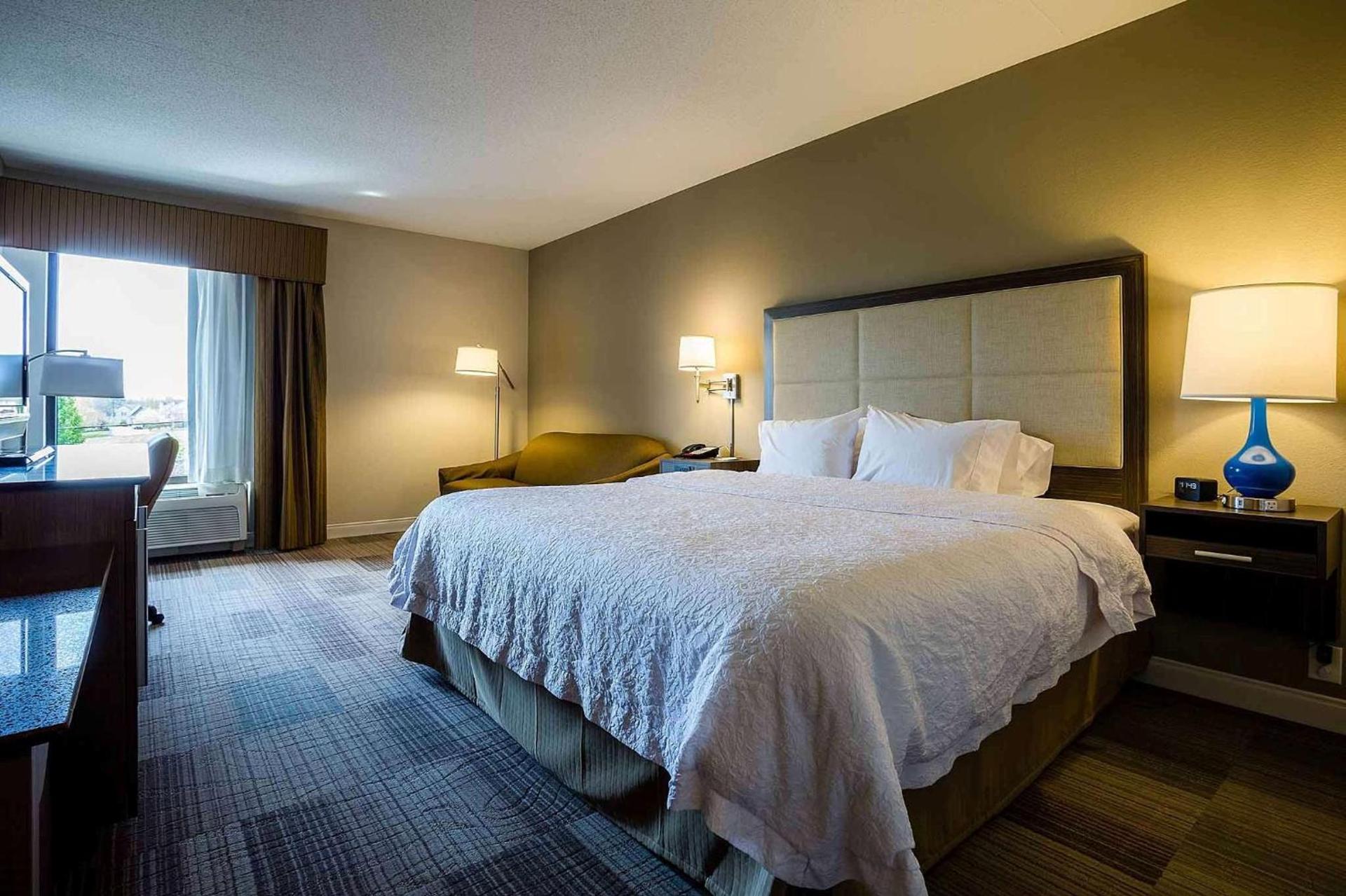 Hampton Inn Somerset photo 56