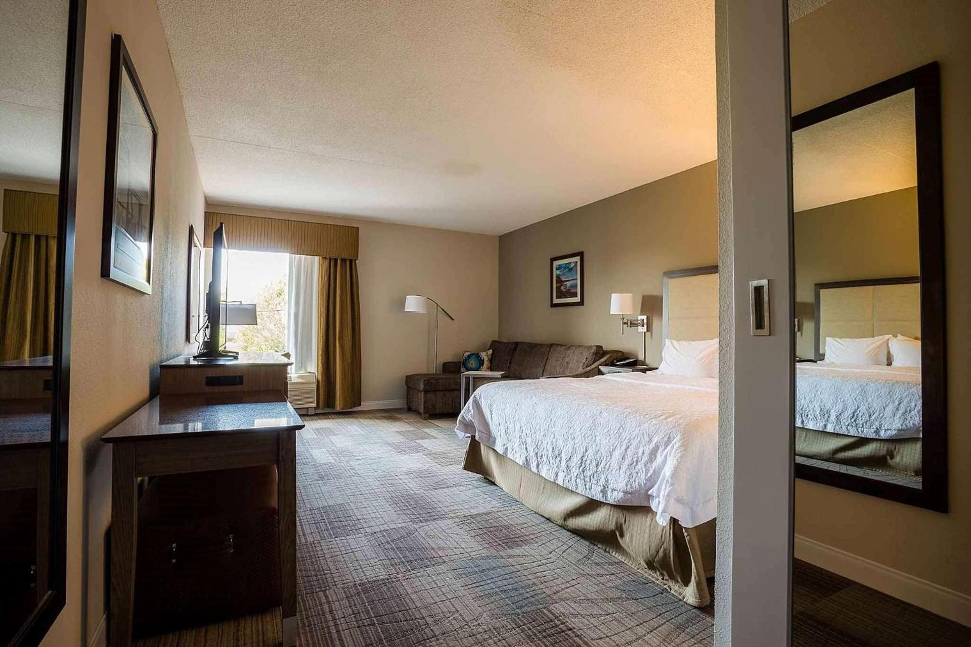 Hampton Inn Somerset photo 58