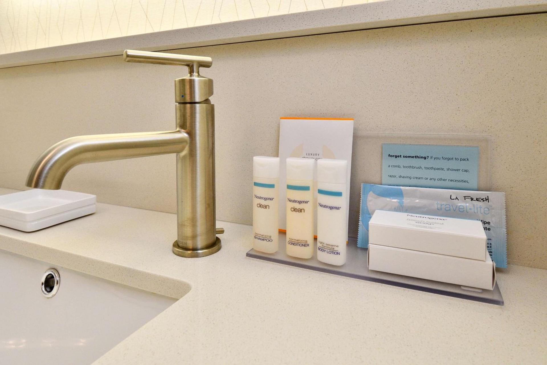 Hampton Inn Santee-I-95 photo 48