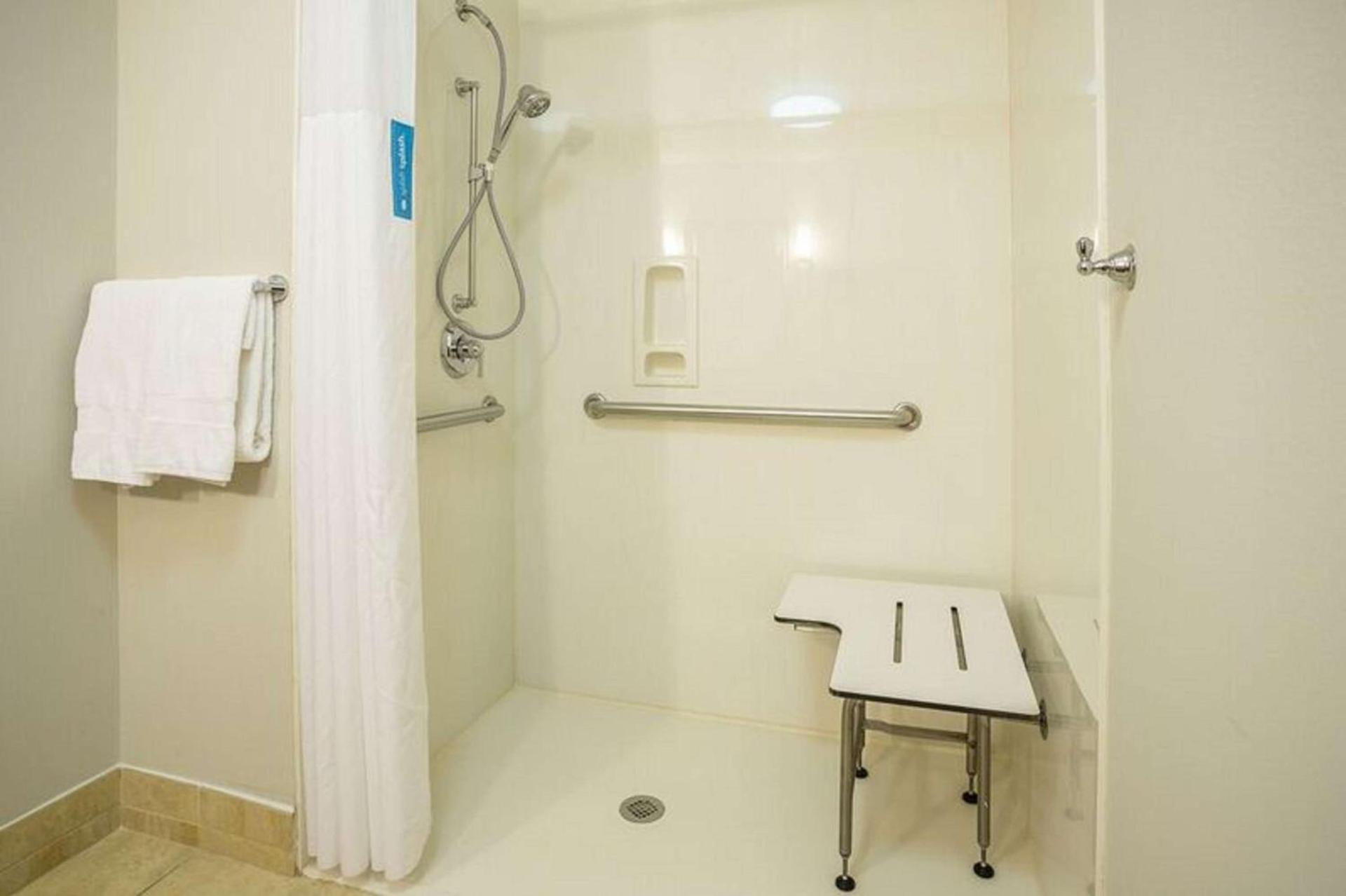 Hampton Inn Somerset photo 80