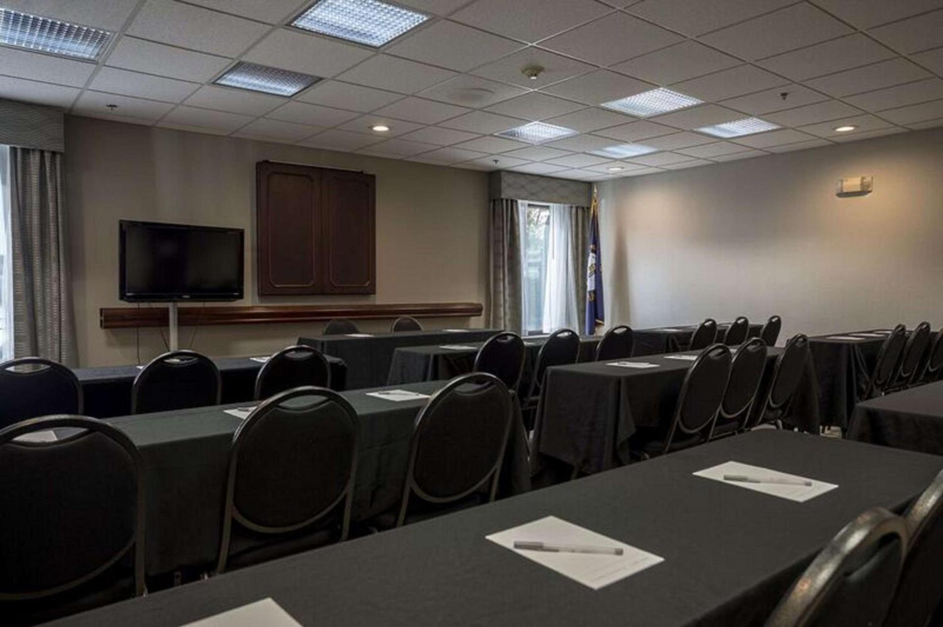 Hampton Inn Somerset photo 83