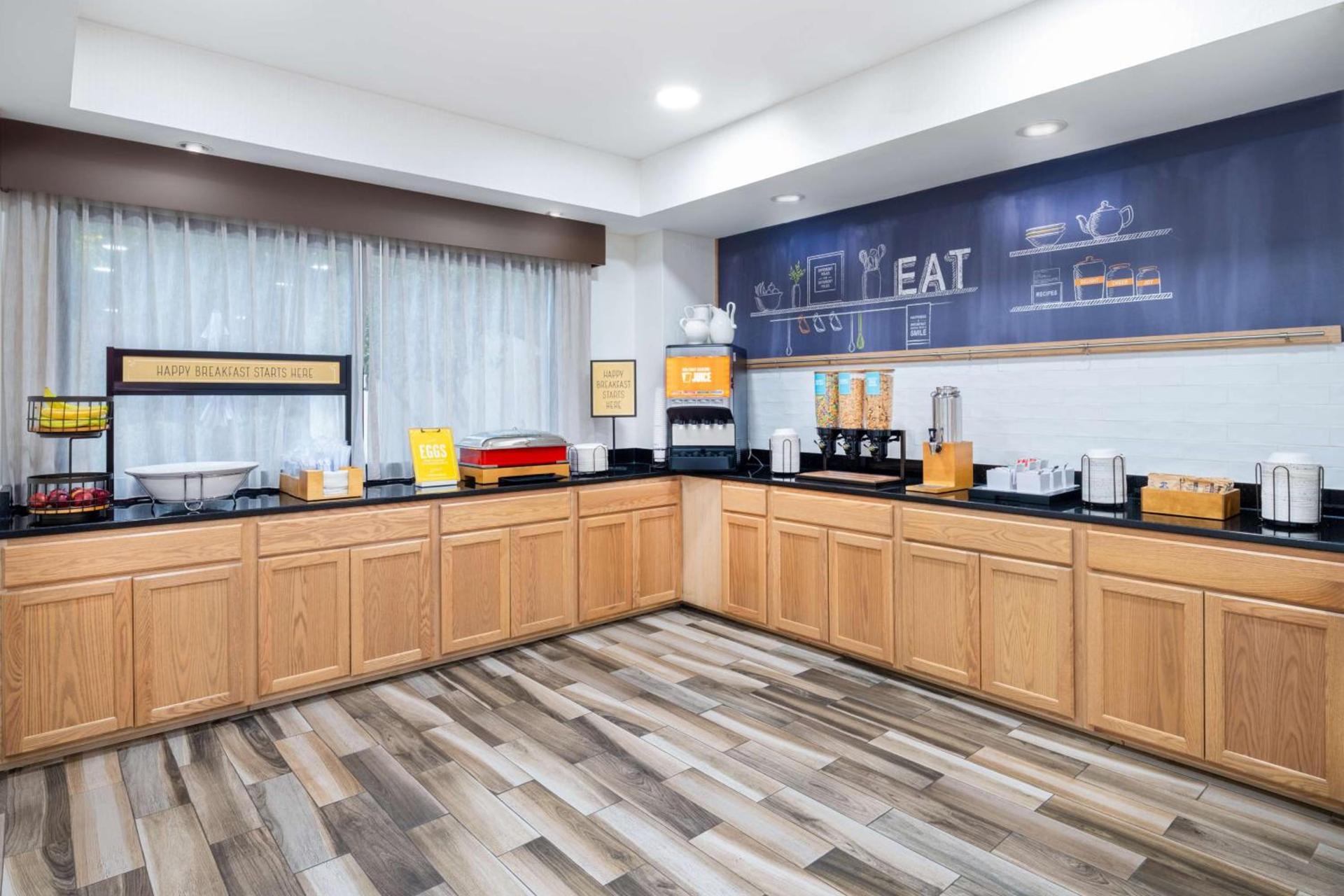 Hampton Inn Sanford photo 5