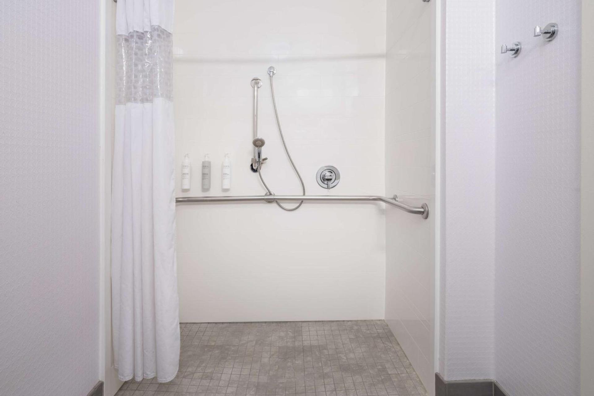 Hampton Inn Sanford photo 13
