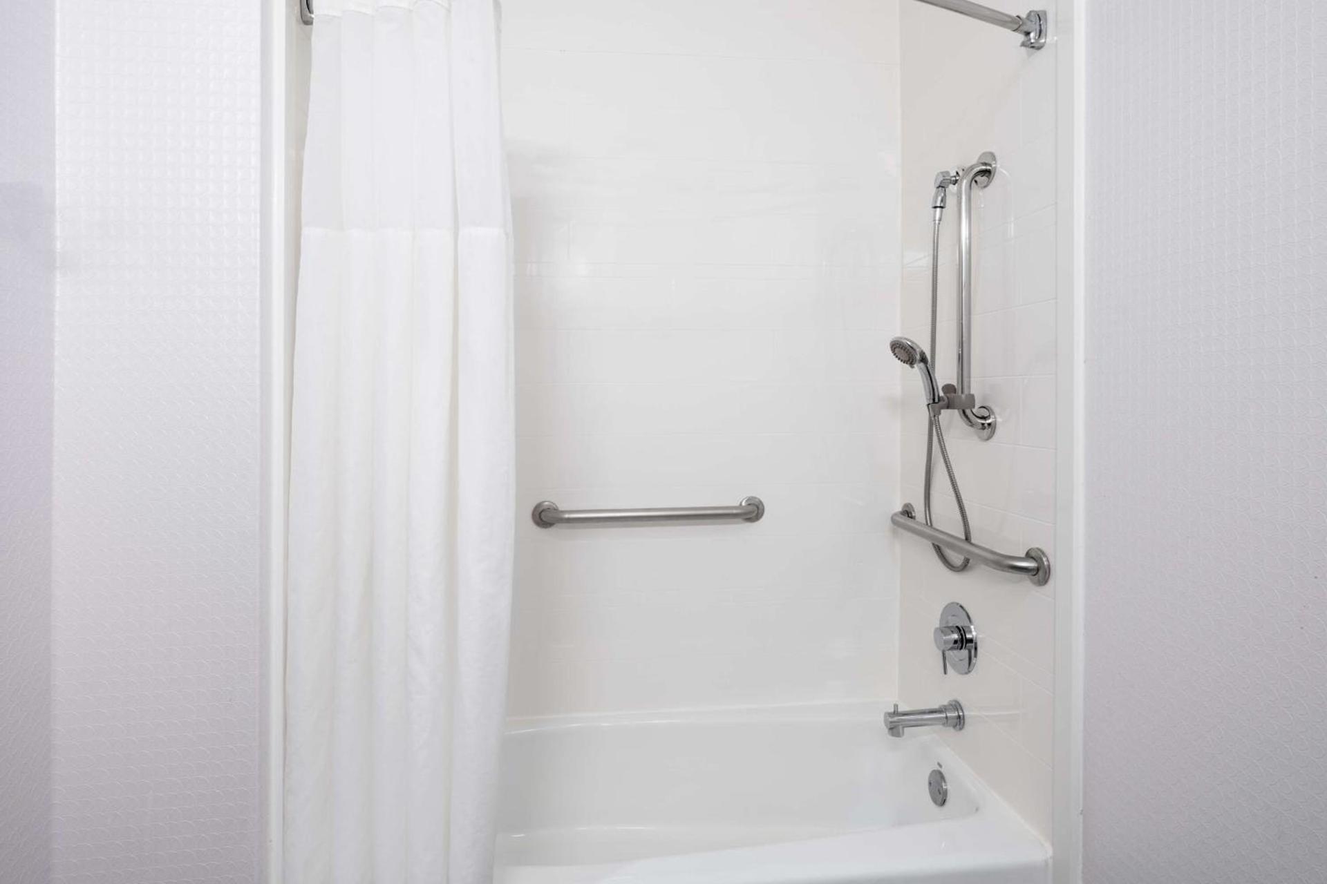 Hampton Inn Sanford photo 20