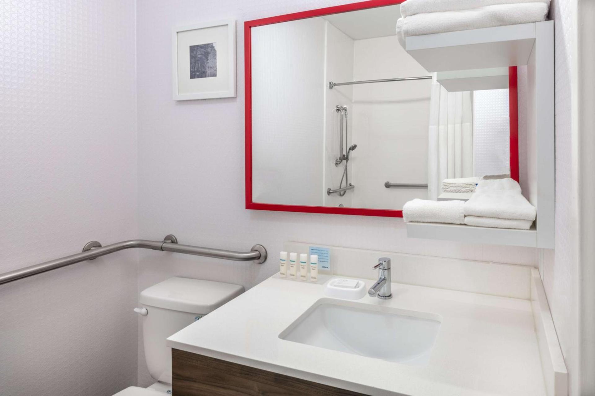 Hampton Inn Sanford photo 22