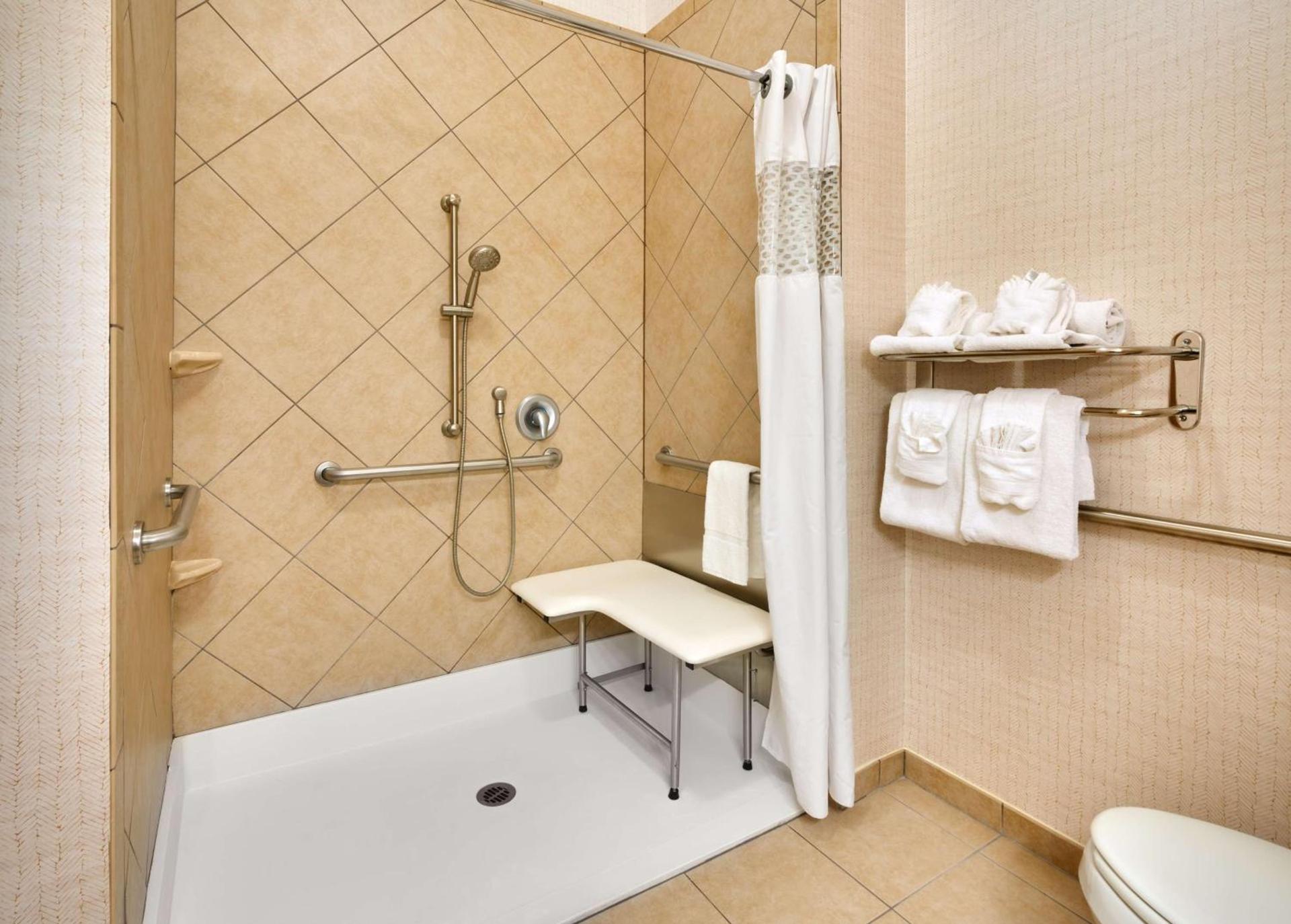 Hampton Inn & Suites Show Low-Pinetop photo 24
