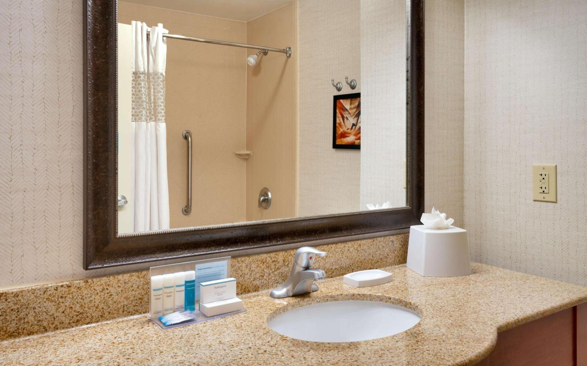 Hampton Inn & Suites Show Low-Pinetop photo 30