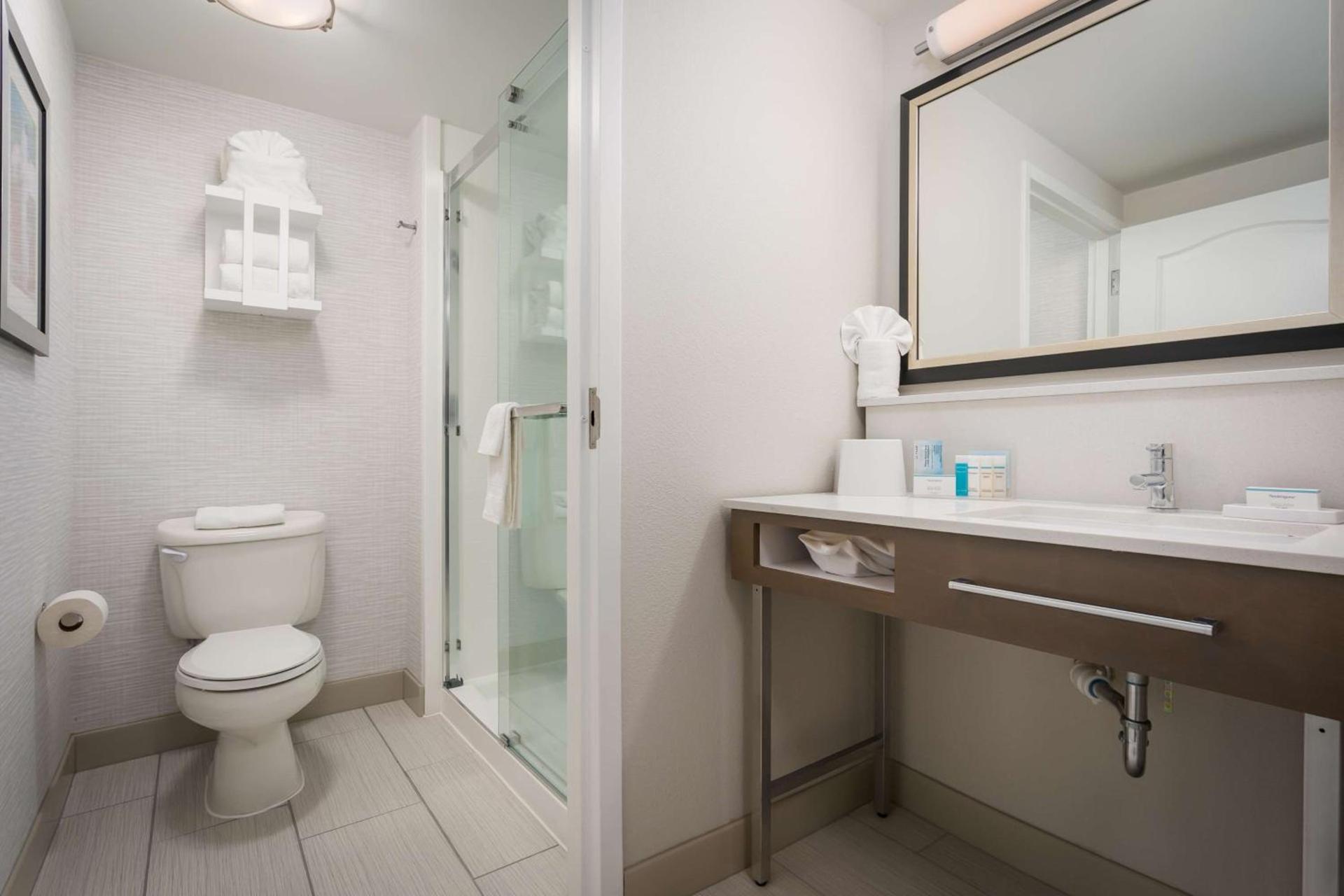 Hampton Inn - Springfield photo 18