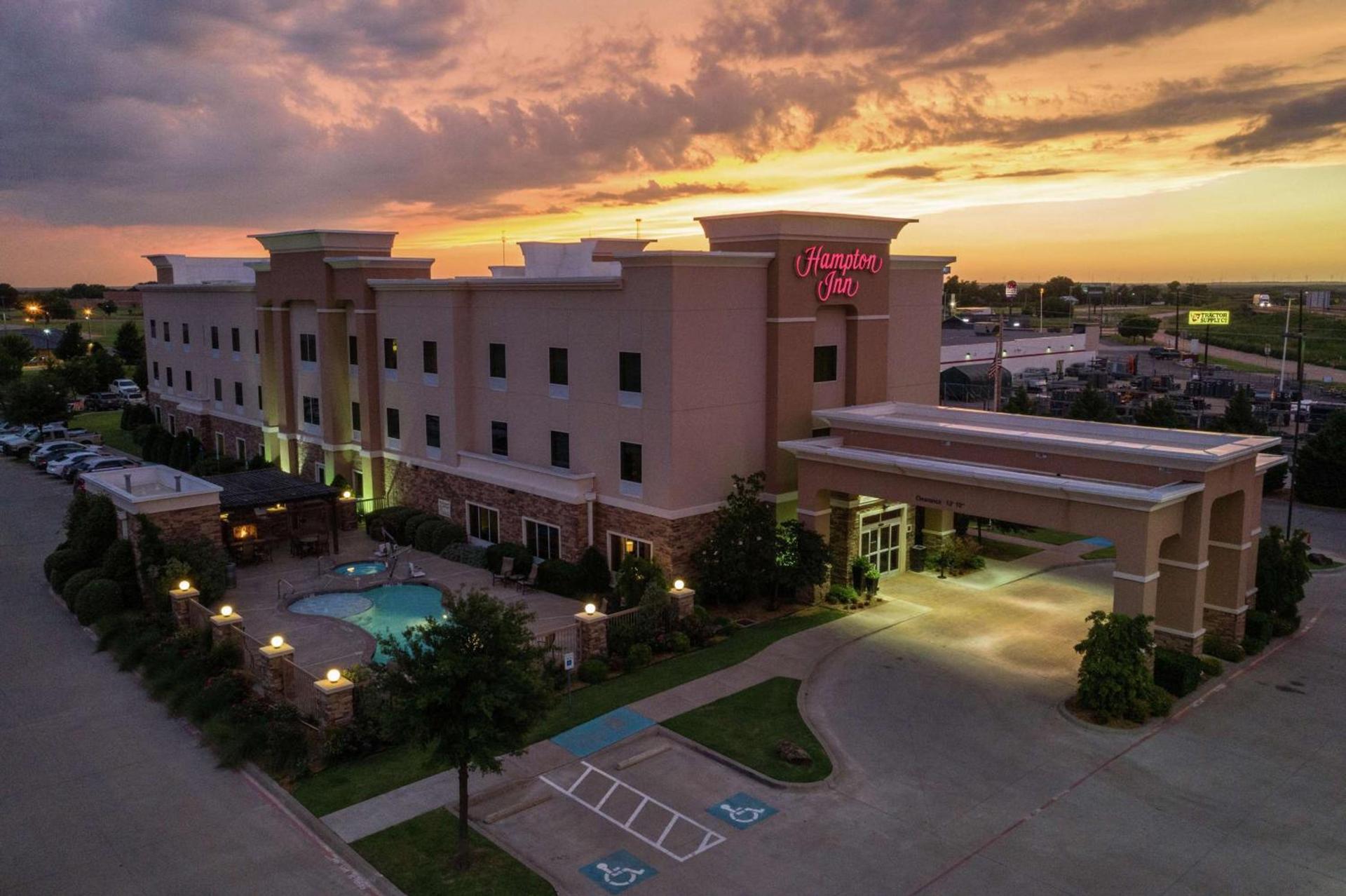 Hampton Inn Vernon photo 3