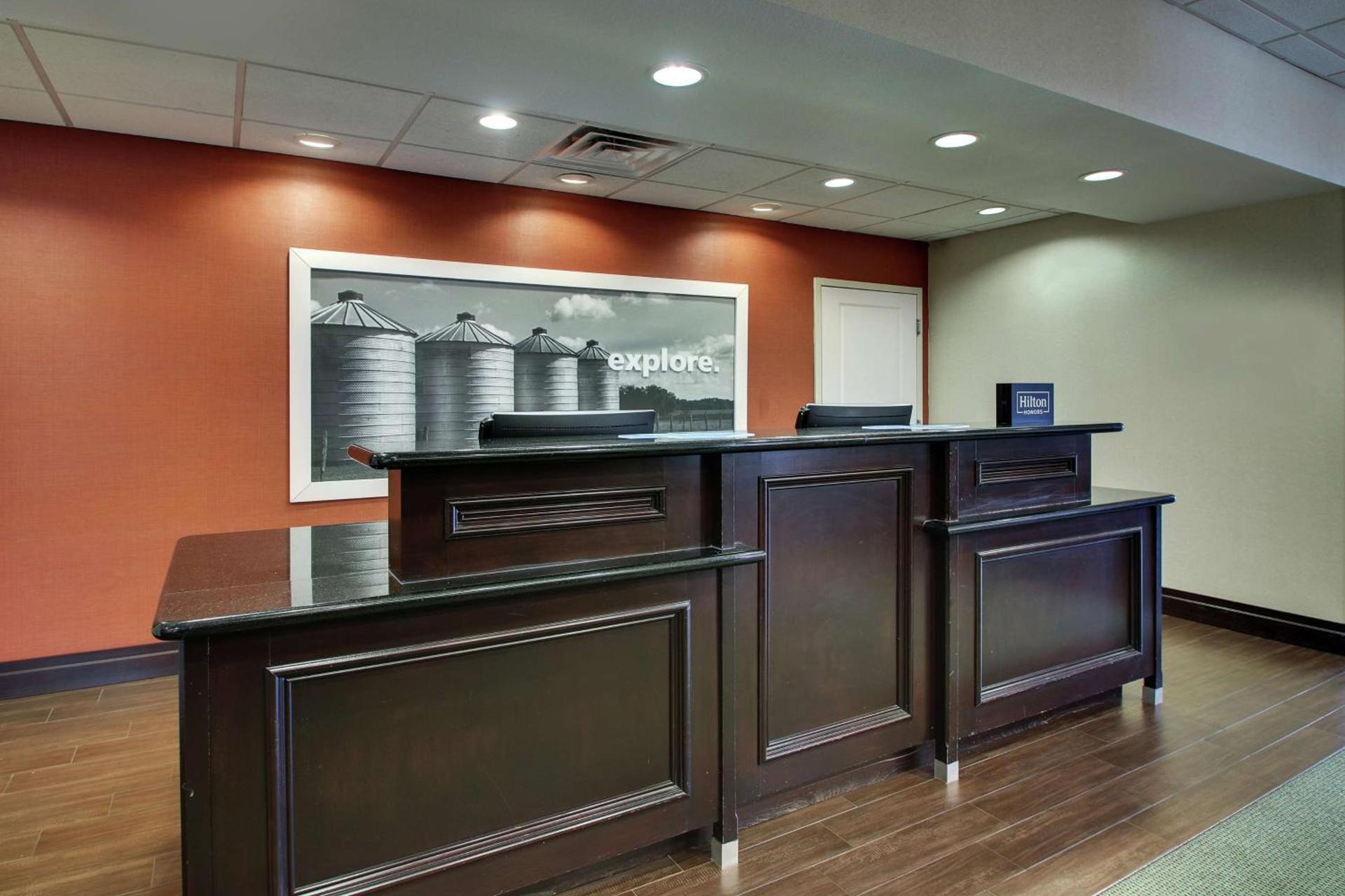 Hampton Inn Vernon photo 8