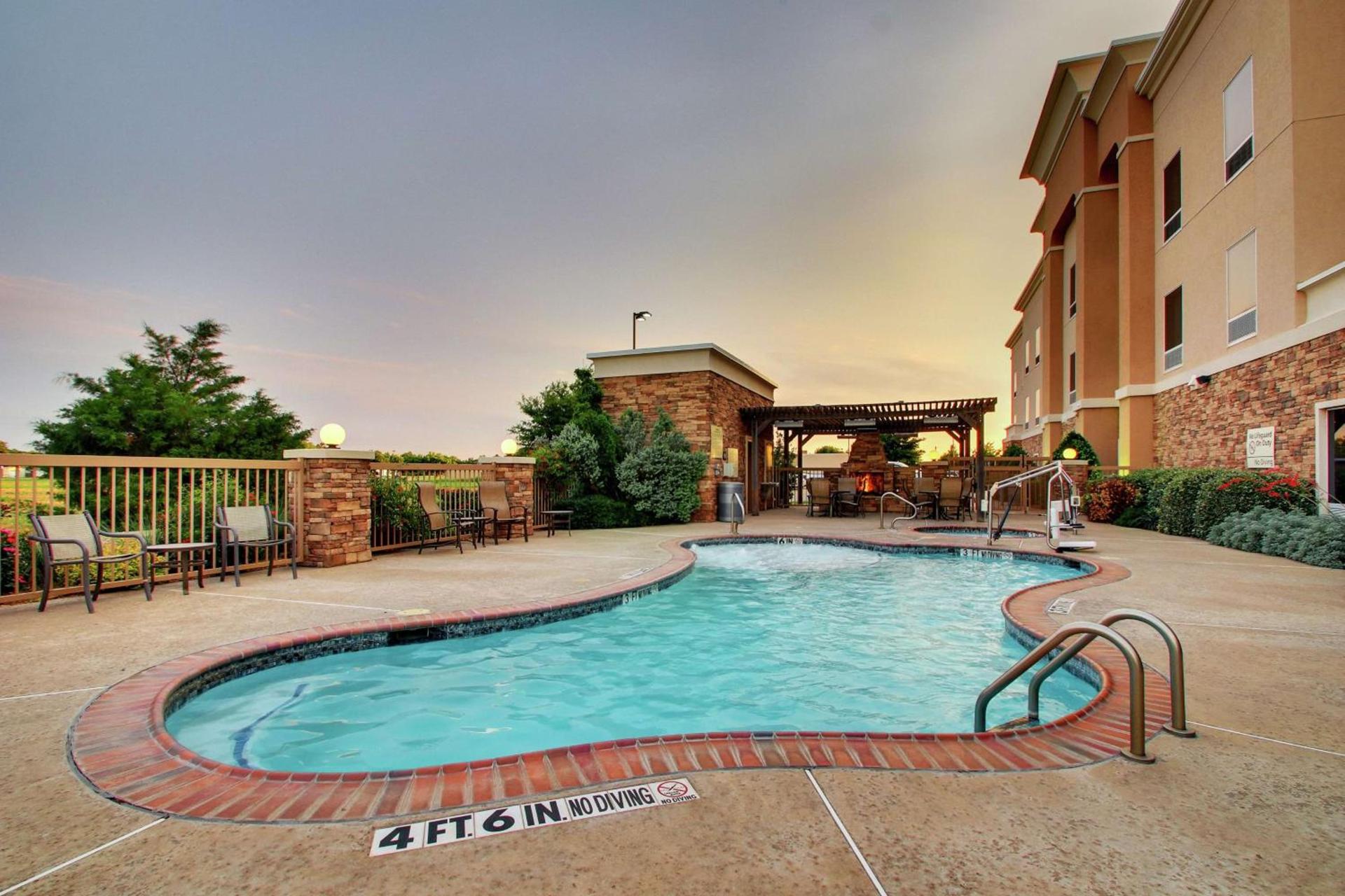 Hampton Inn Vernon photo 10