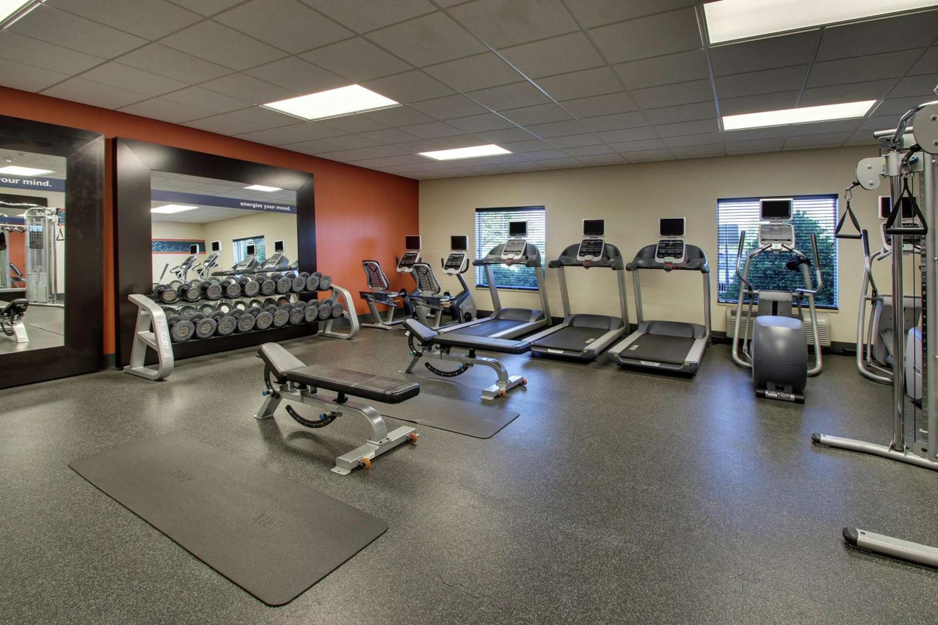 Hampton Inn Vernon photo 18