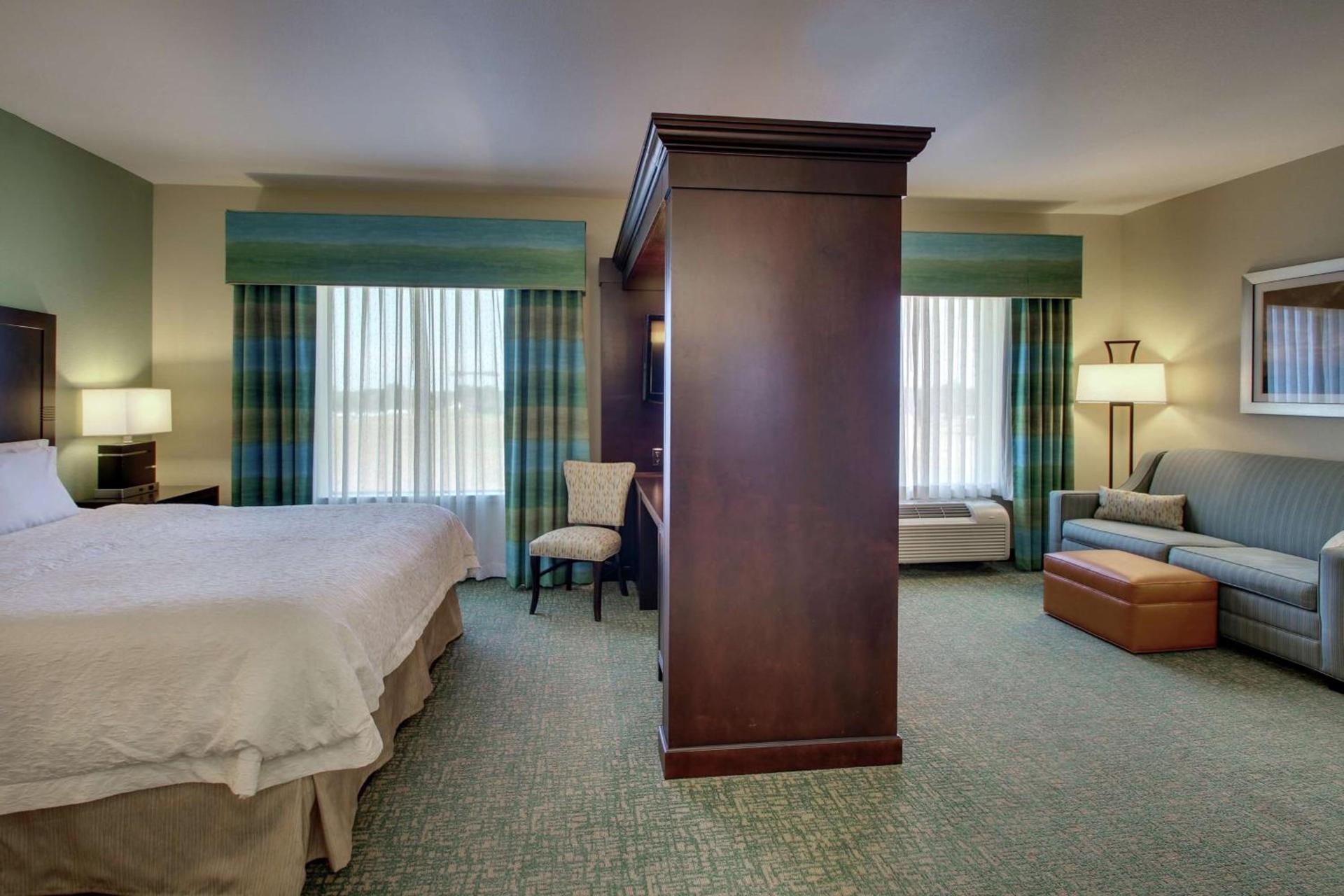 Hampton Inn Vernon photo 19