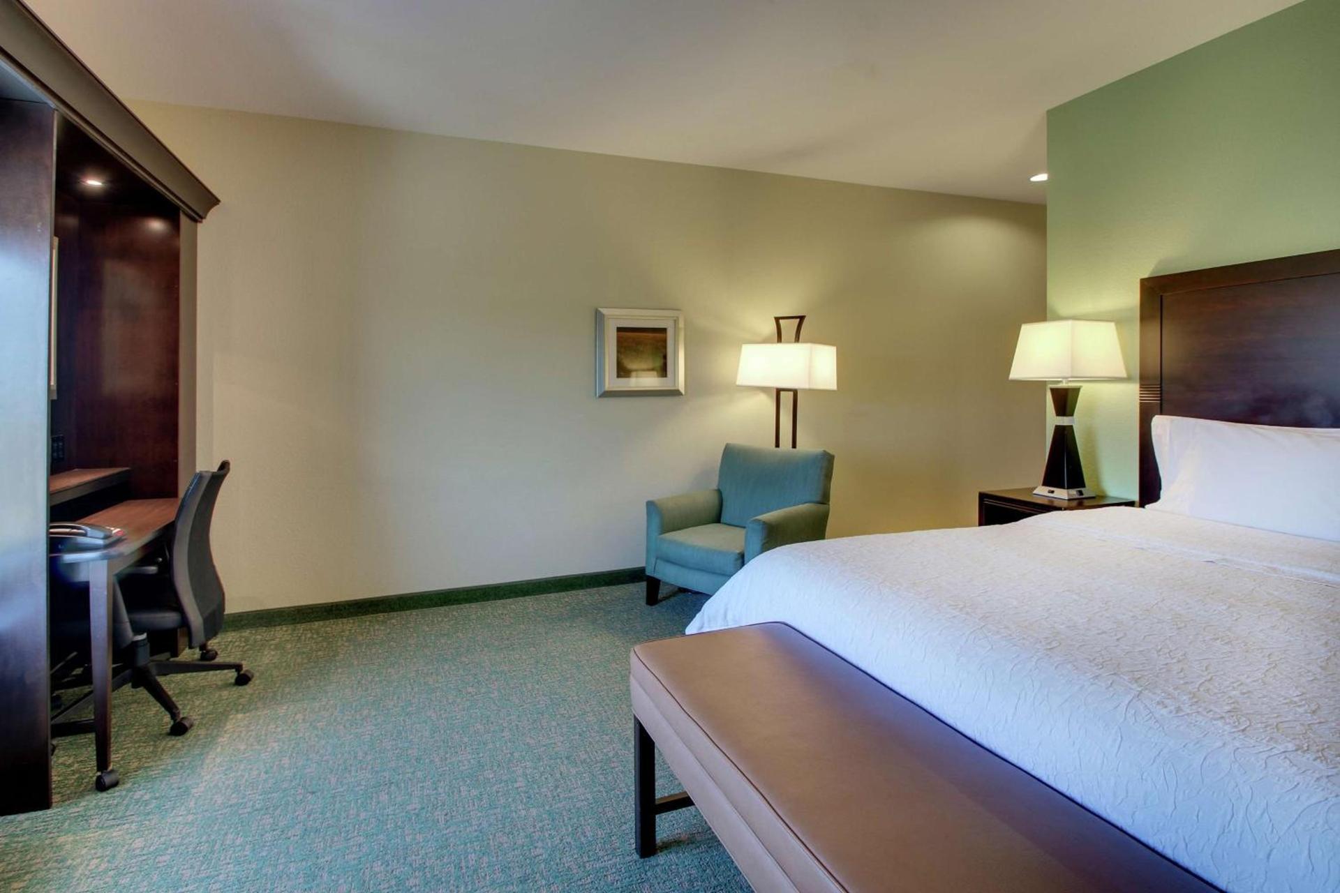 Hampton Inn Vernon photo 27