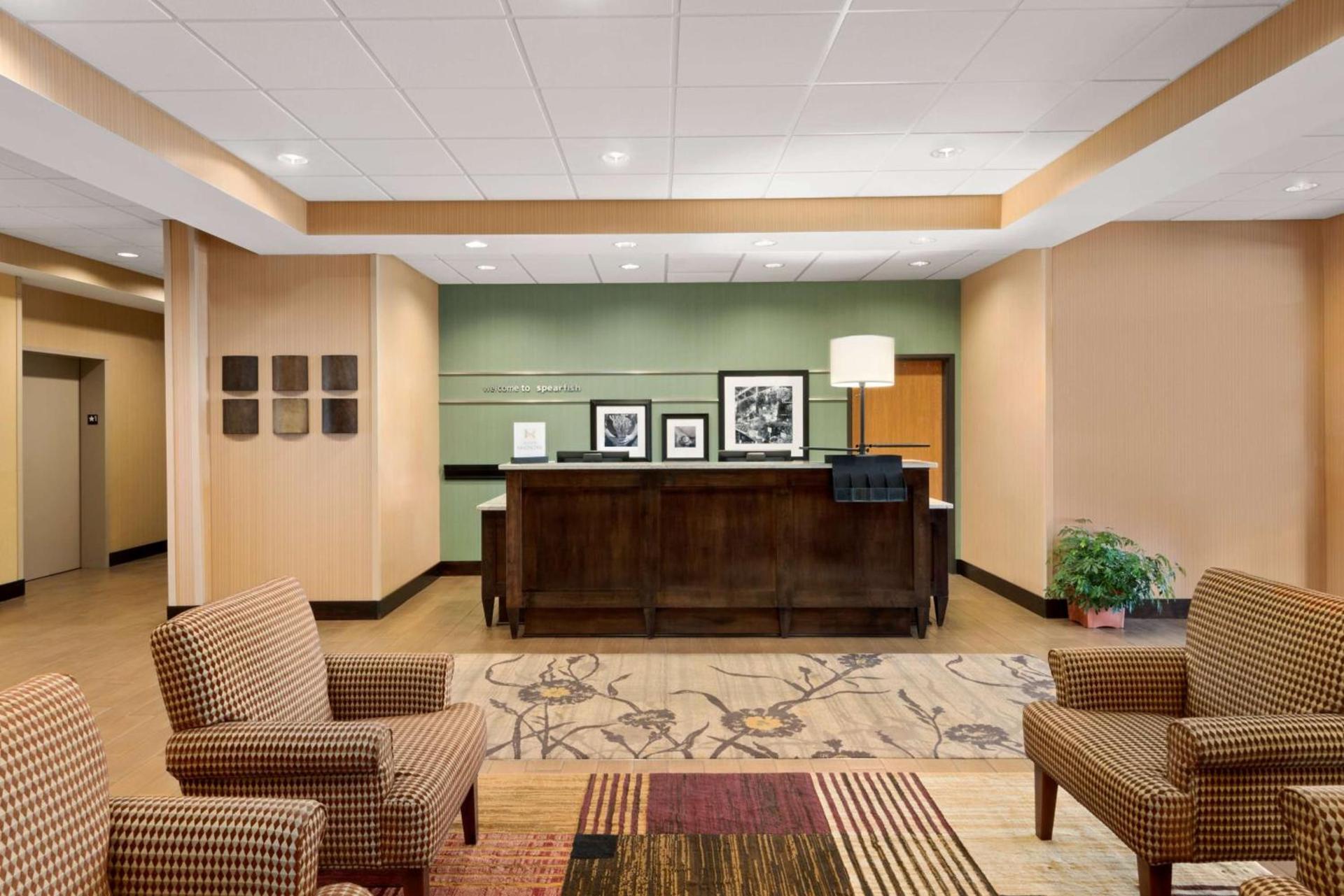 Hampton Inn Spearfish photo 3