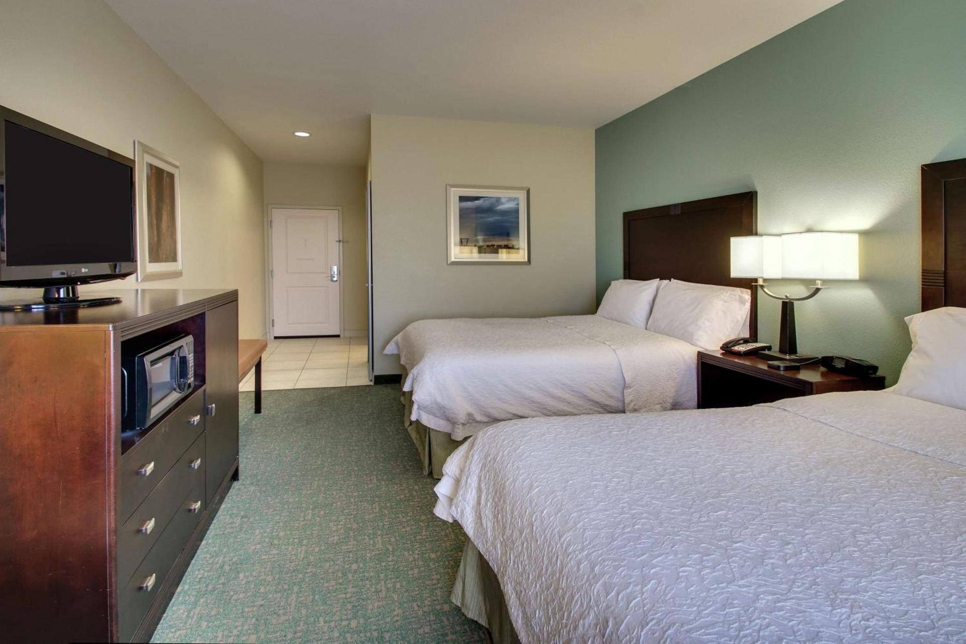 Hampton Inn Vernon photo 39
