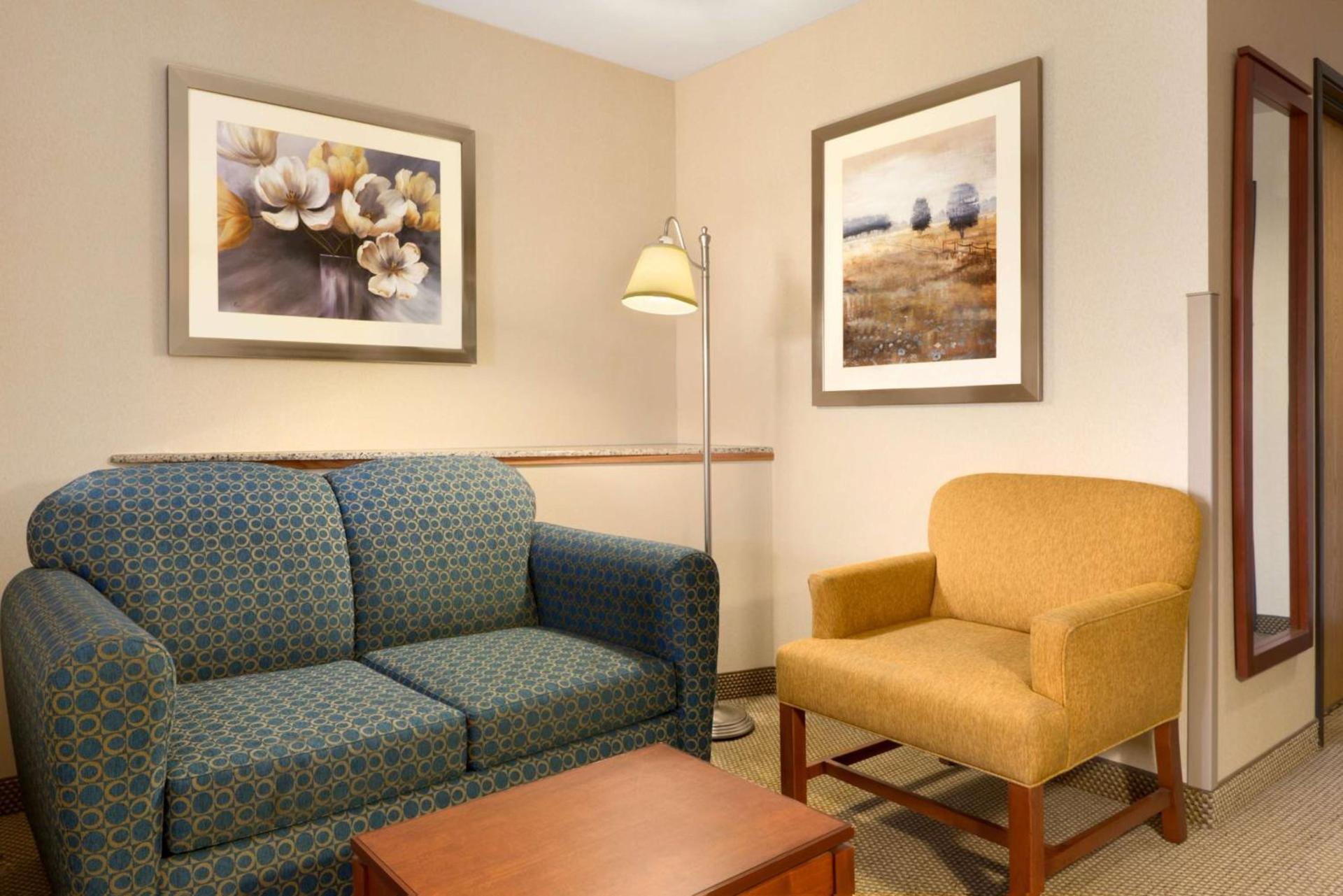 Hampton Inn Spearfish photo 11