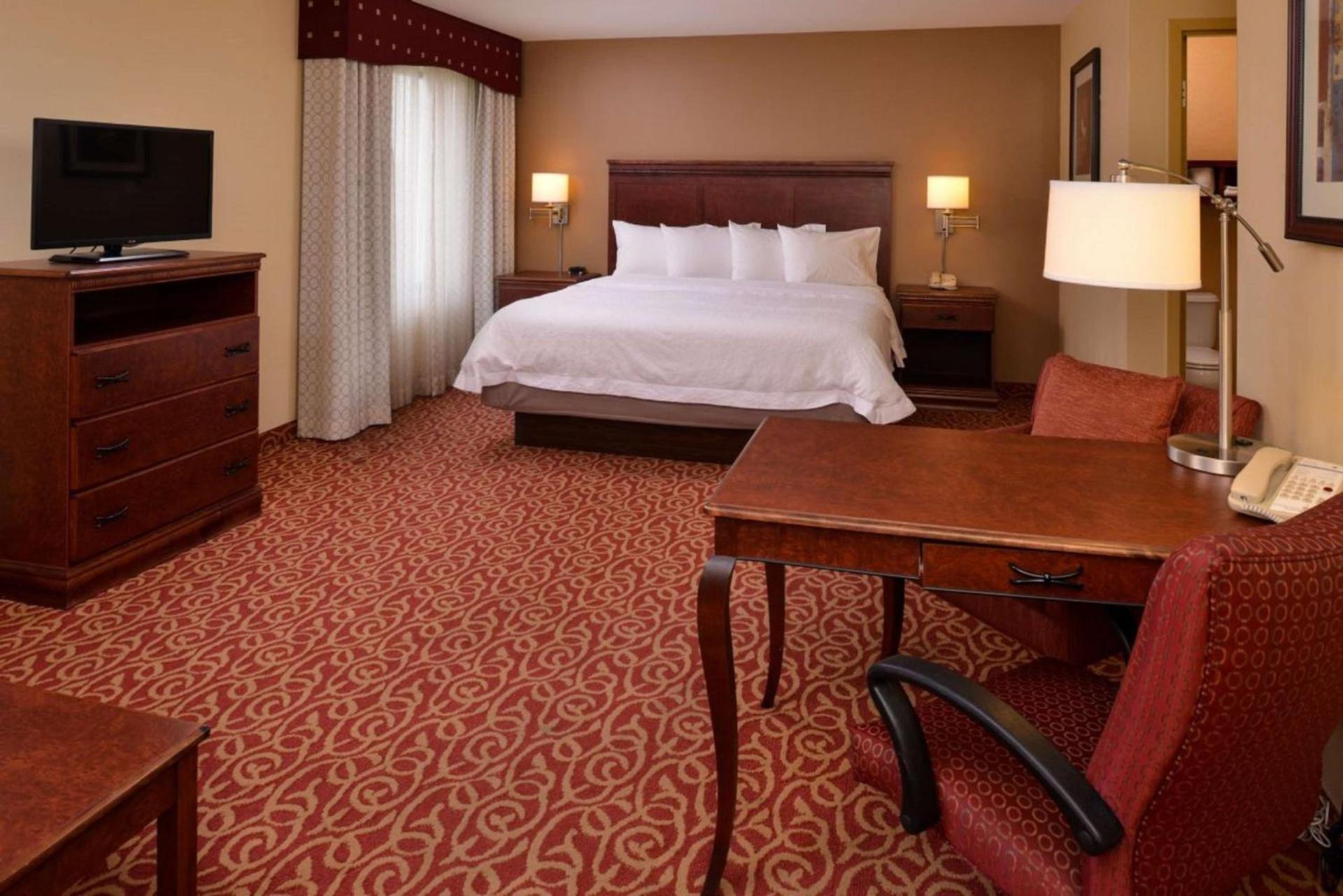 Hampton By Hilton Lincoln photo 36