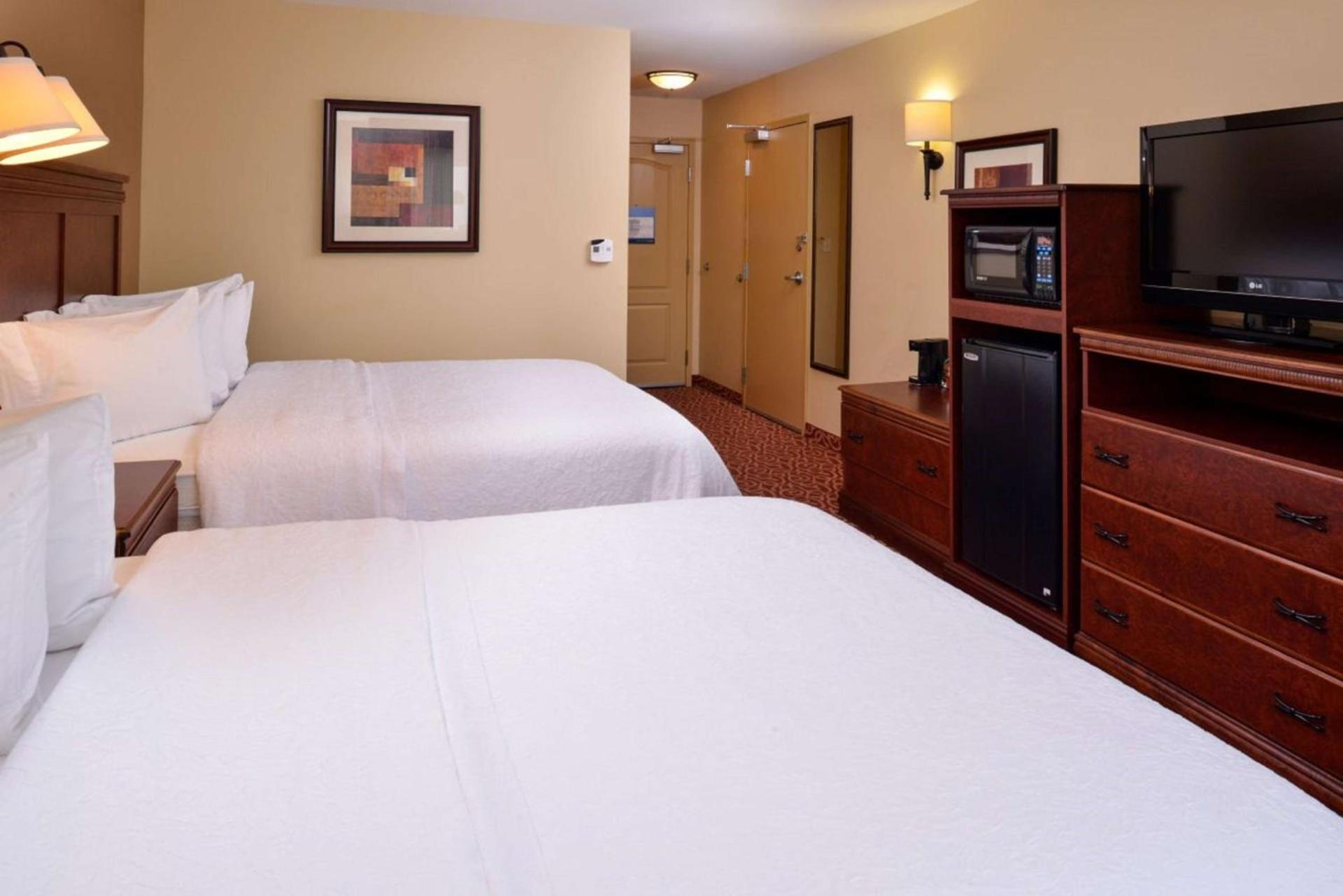 Hampton By Hilton Lincoln photo 38