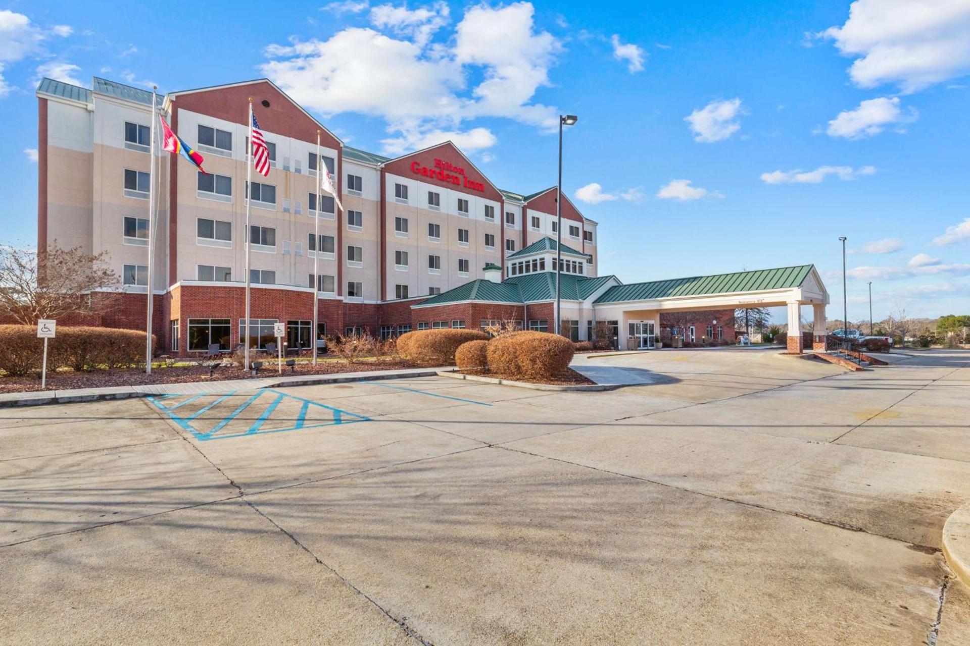 Hilton Garden Inn Starkville photo 2
