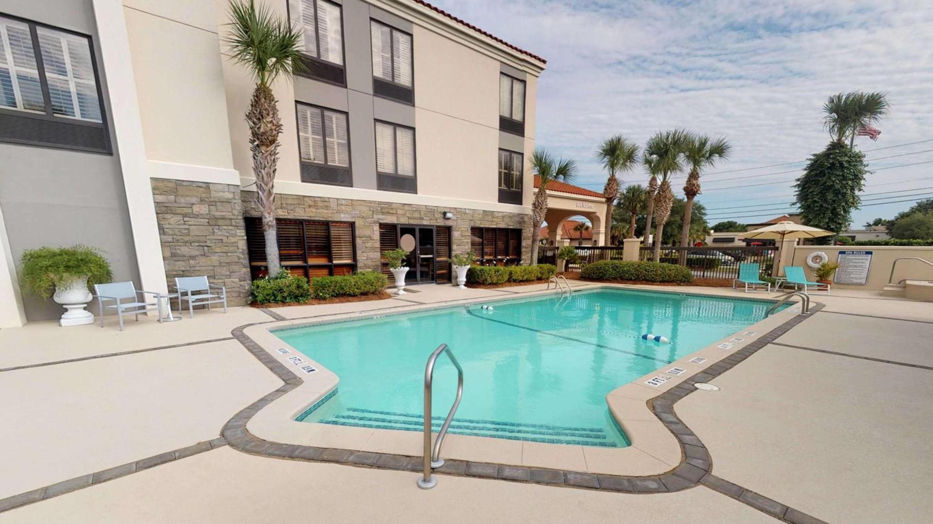 Hampton Inn St. Simons Island photo 3