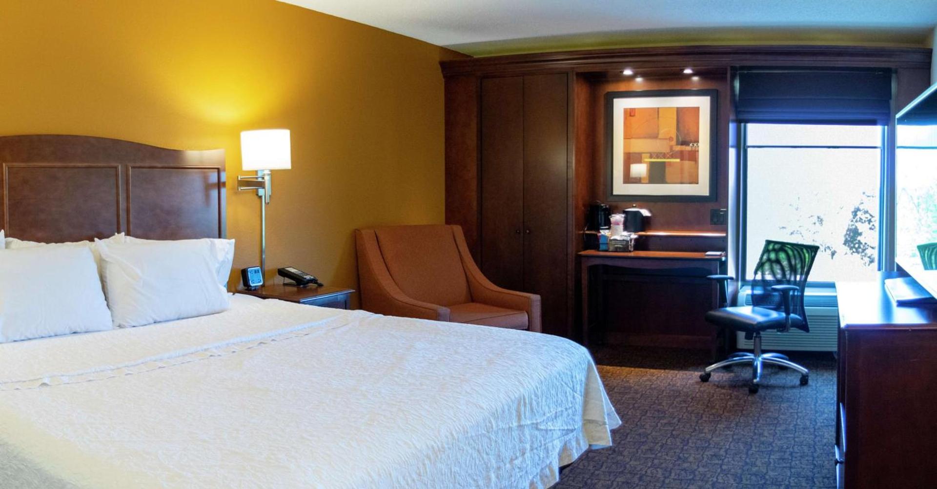 Hampton Inn St. Louis-Chesterfield photo 20