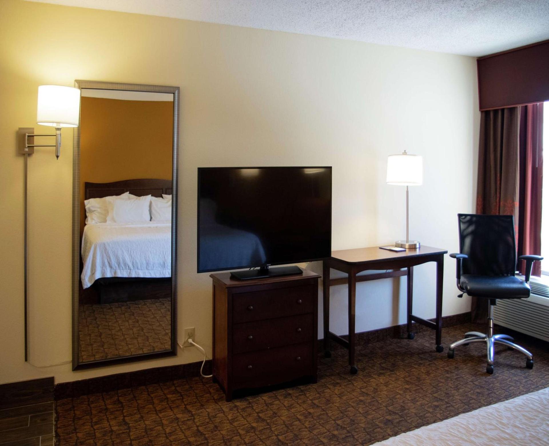 Hampton Inn St. Louis-Chesterfield photo 24