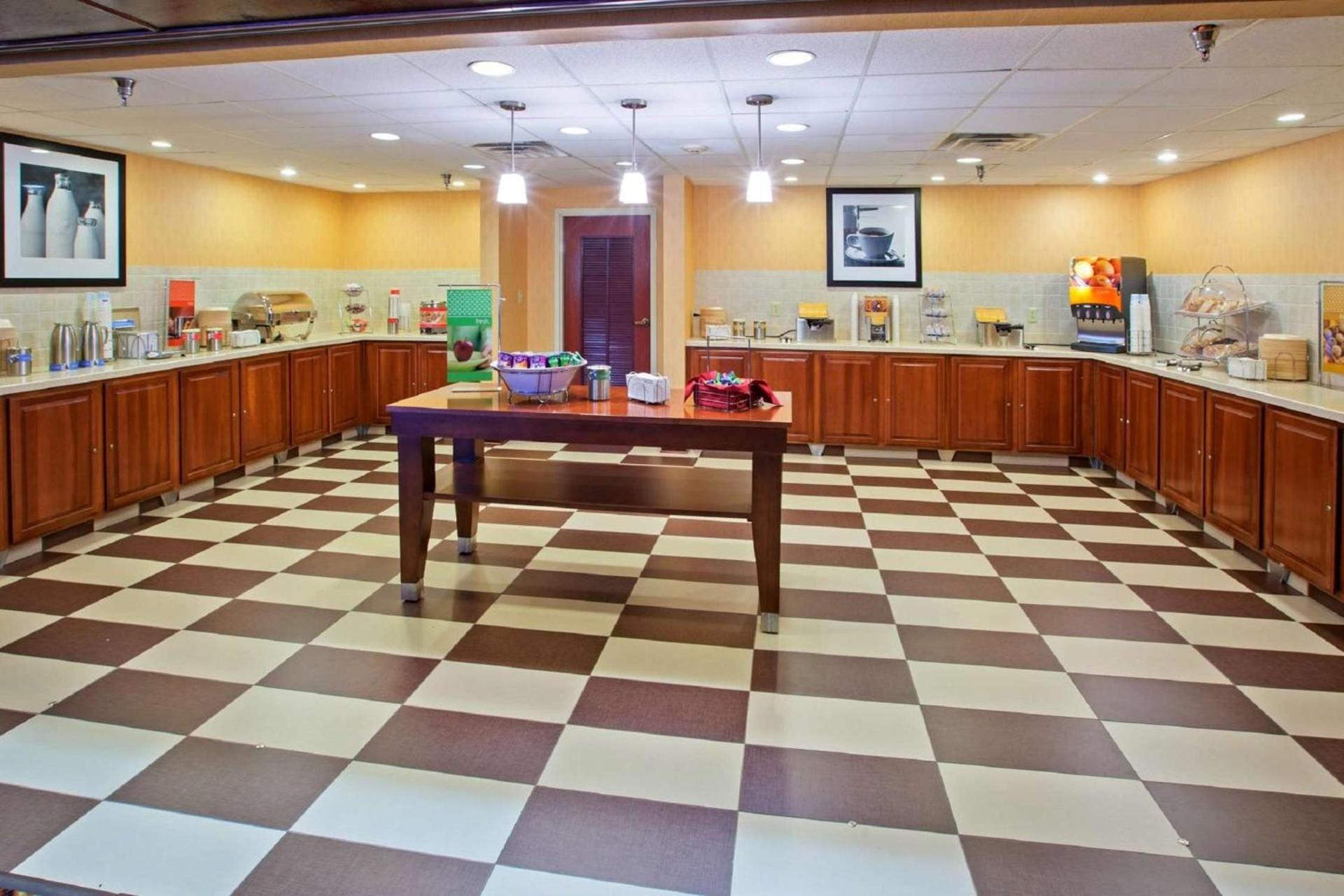 Hampton Inn & Suites Cleveland-Southeast-Streetsboro photo 10