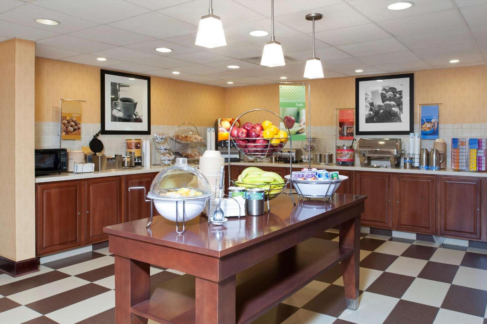 Hampton Inn & Suites Cleveland-Southeast-Streetsboro photo 12