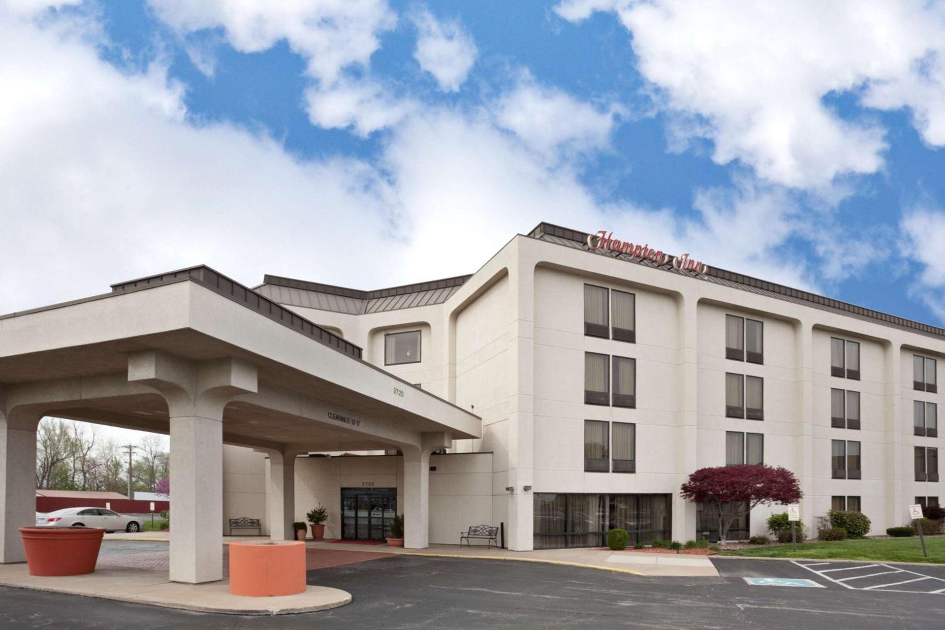 Hampton Inn St Charles St Peters photo 5