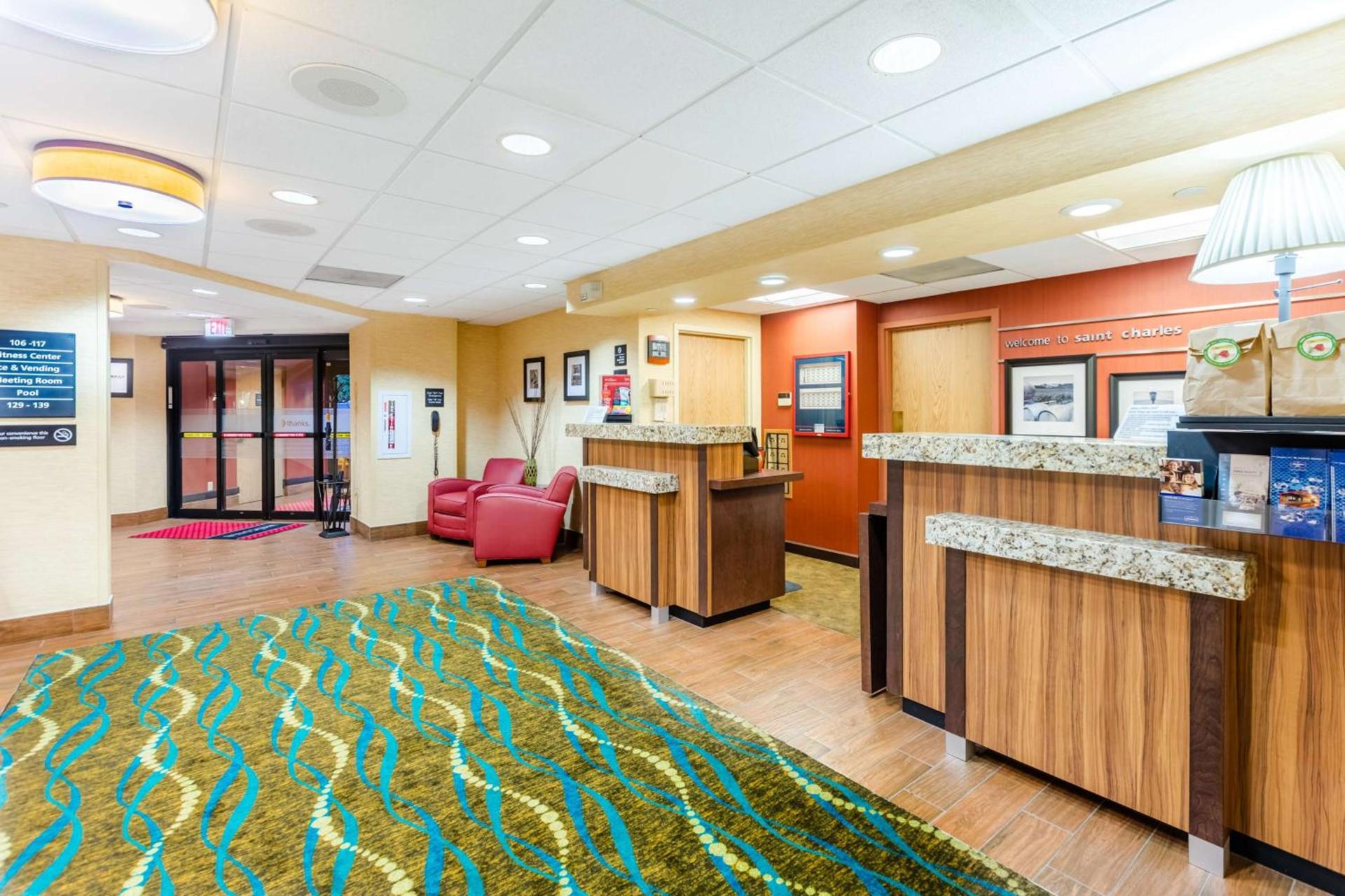 Hampton Inn St Charles St Peters photo 11