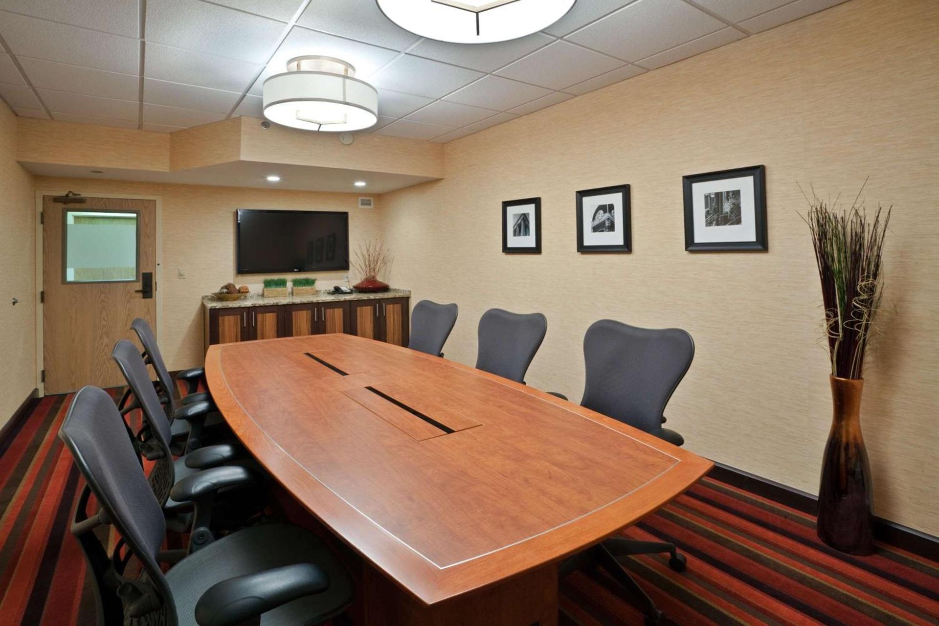 Hampton Inn St Charles St Peters photo 49