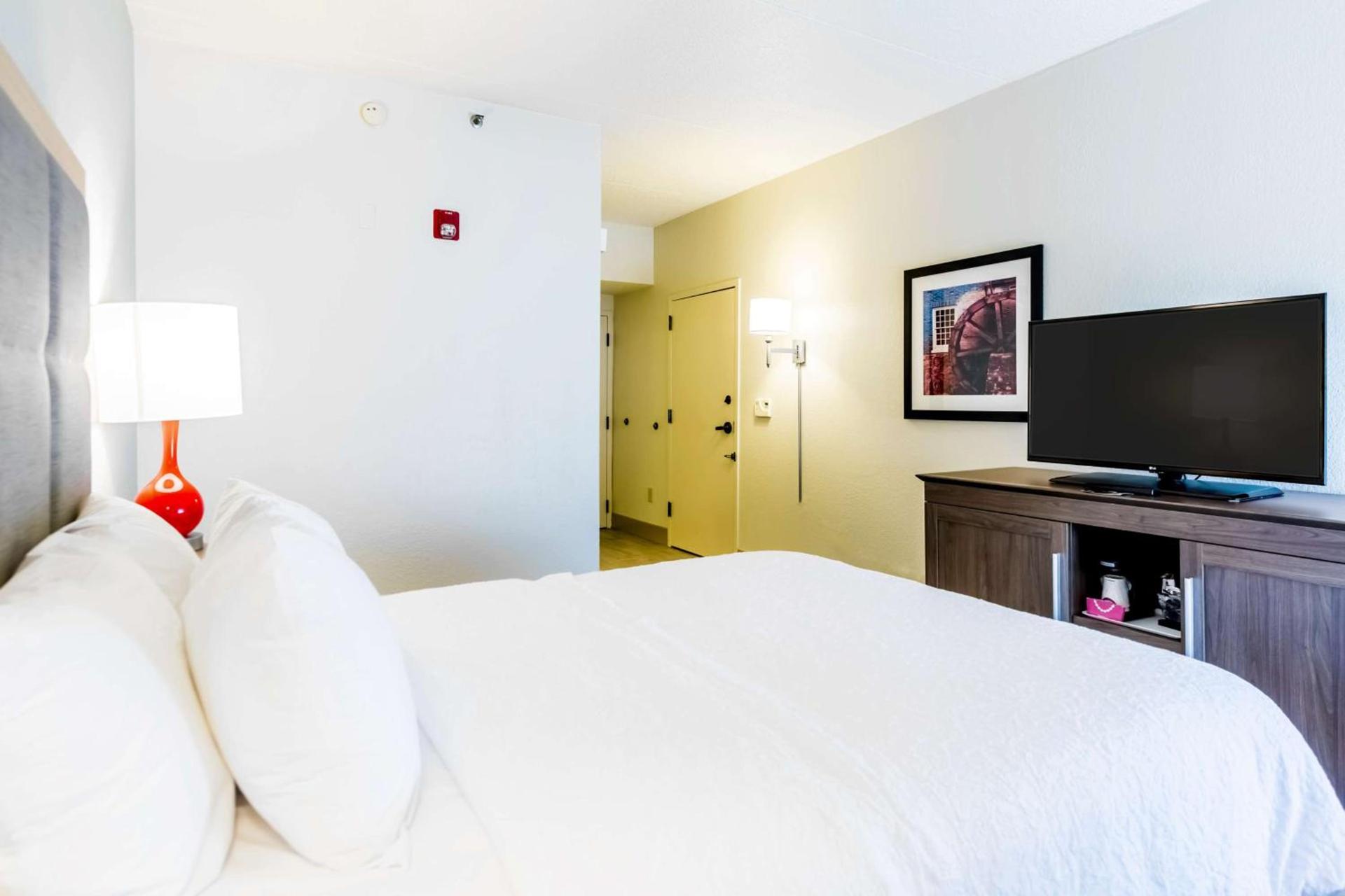Hampton Inn St Charles St Peters photo 51
