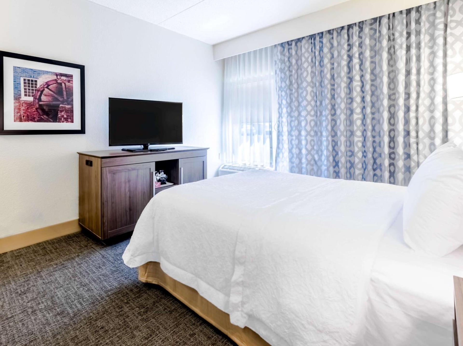 Hampton Inn St Charles St Peters photo 52