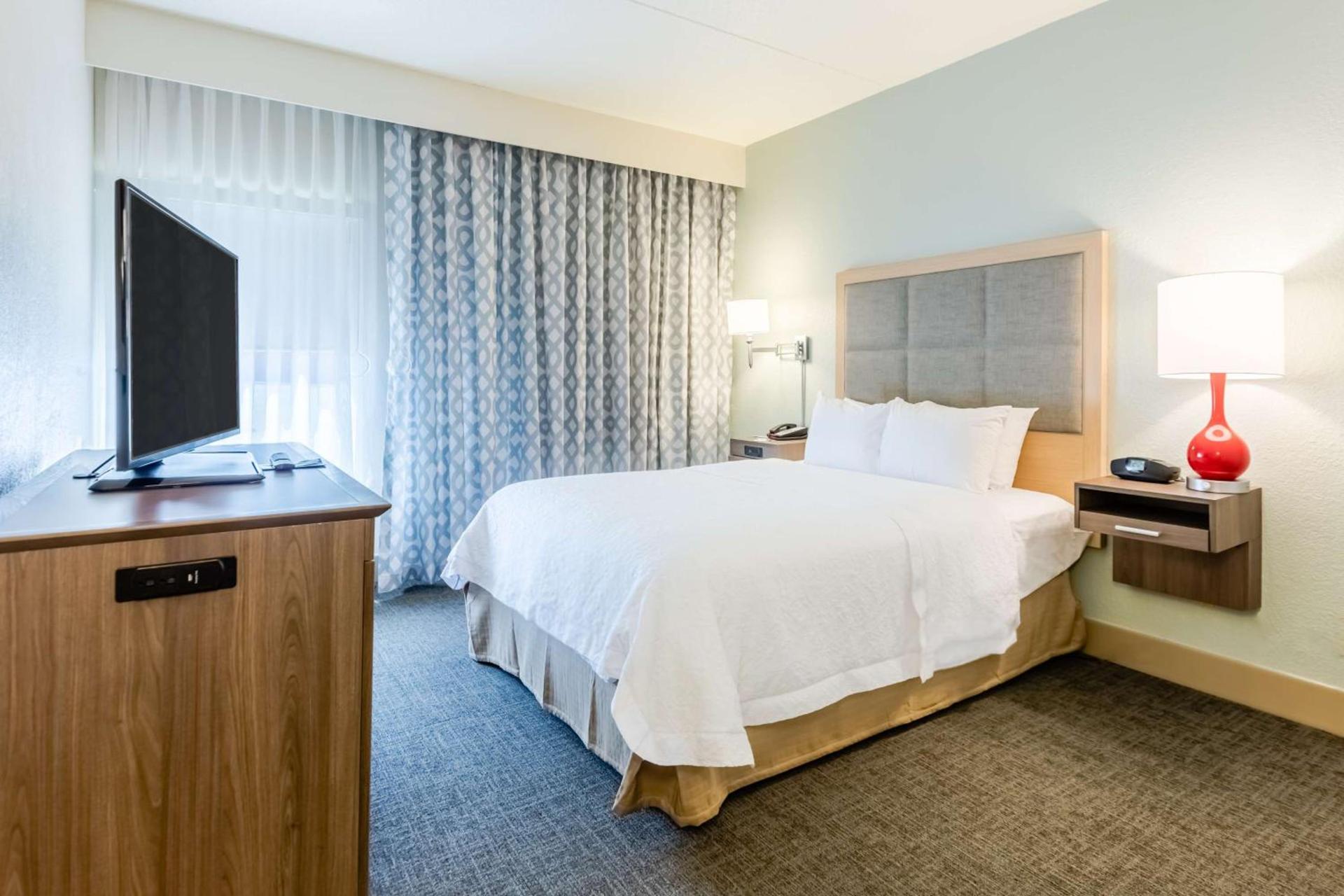 Hampton Inn St Charles St Peters photo 54