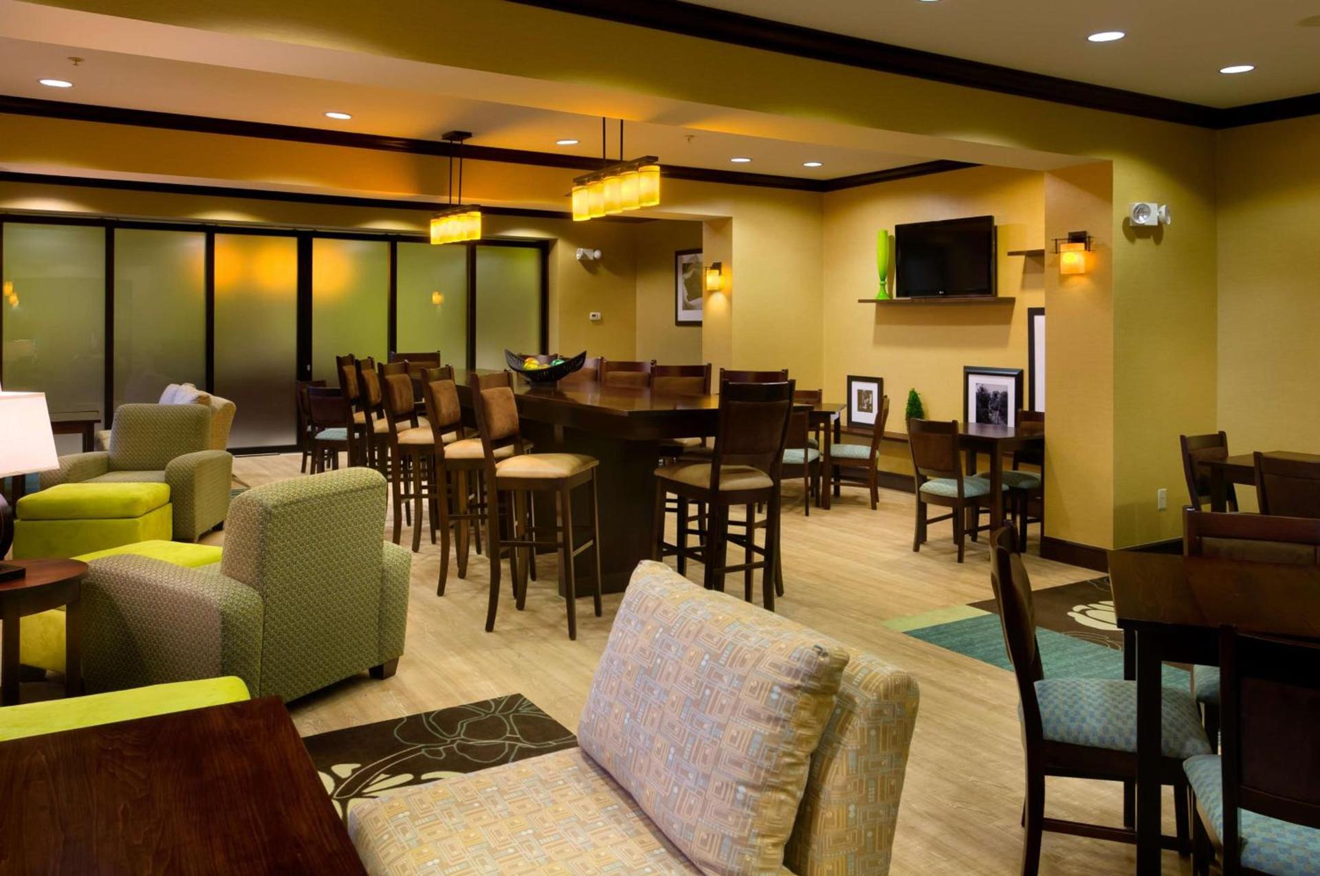 Hampton Inn Stow photo 5