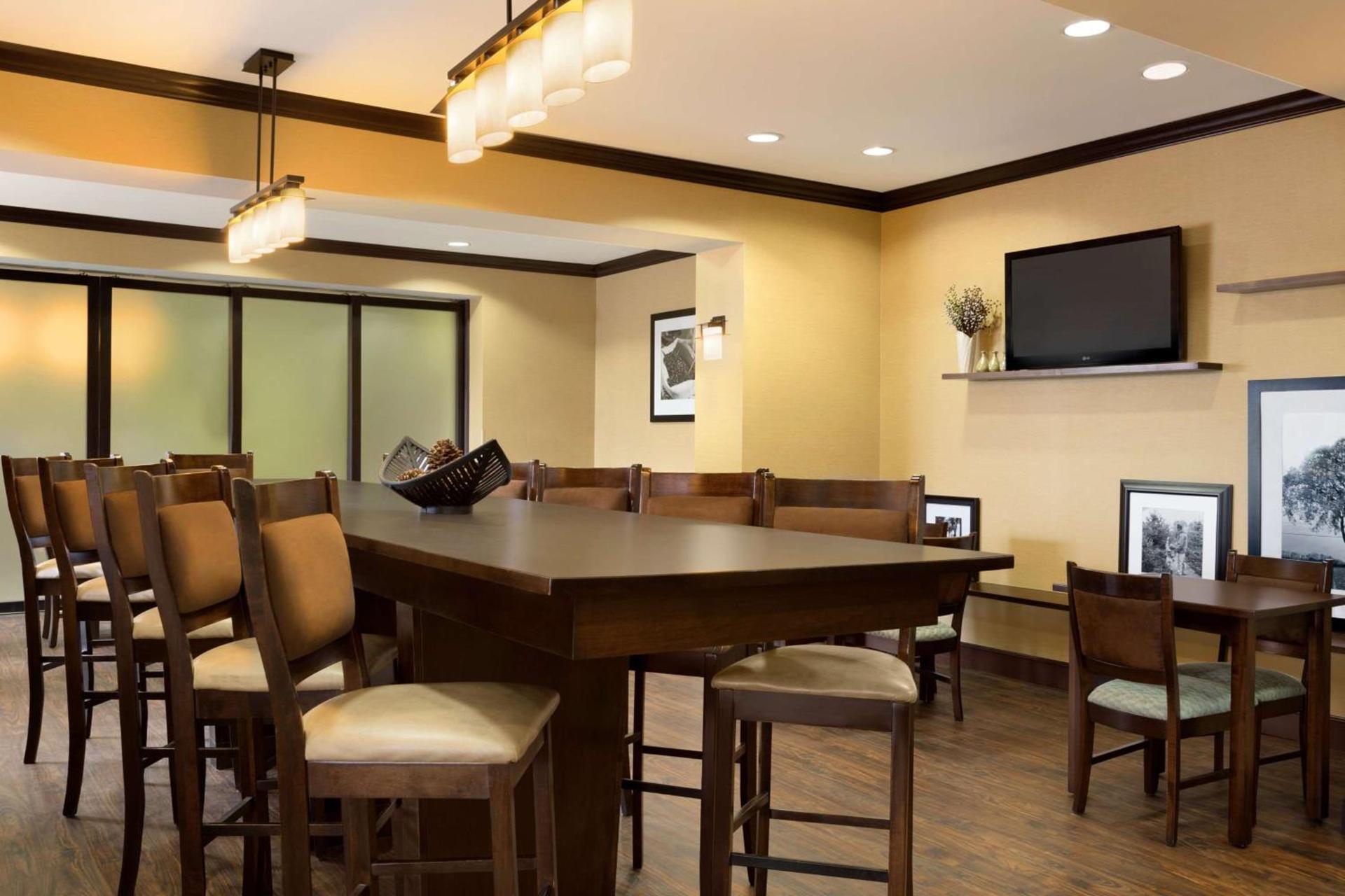 Hampton Inn Stow photo 7