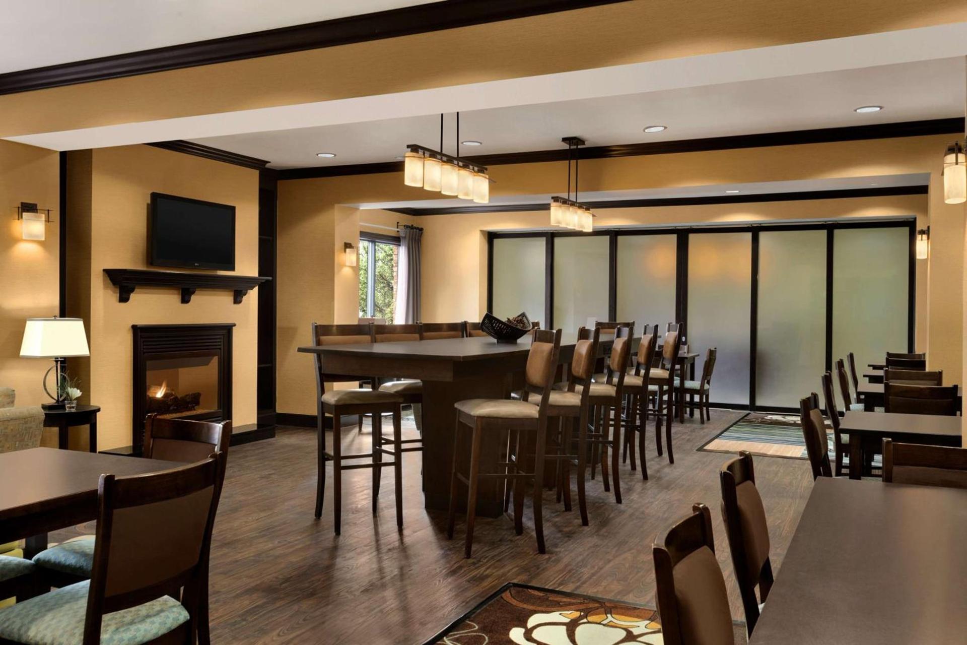 Hampton Inn Stow photo 8