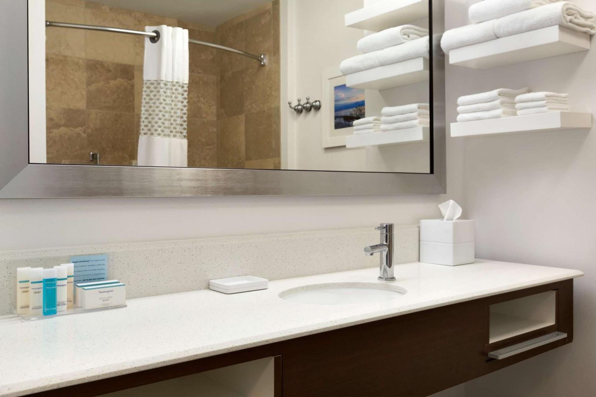 Hampton Inn Stow photo 27