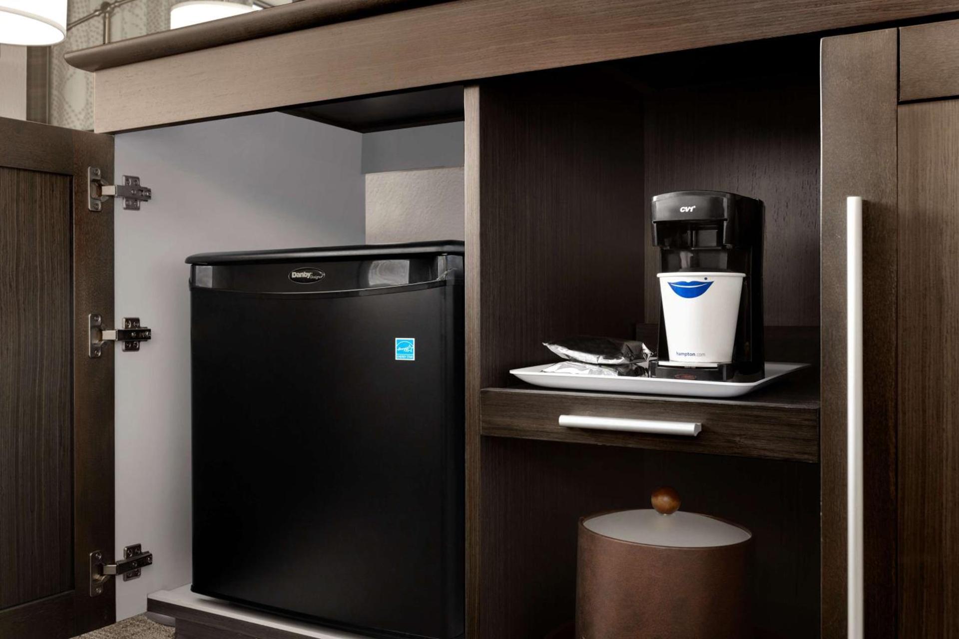 Hampton Inn Stow photo 29