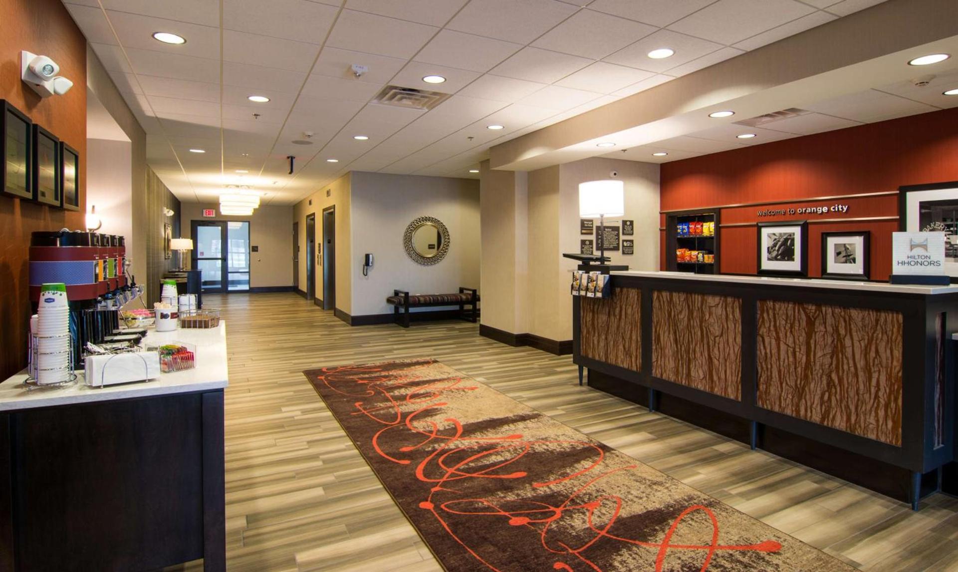Hampton Inn Orange City photo 4