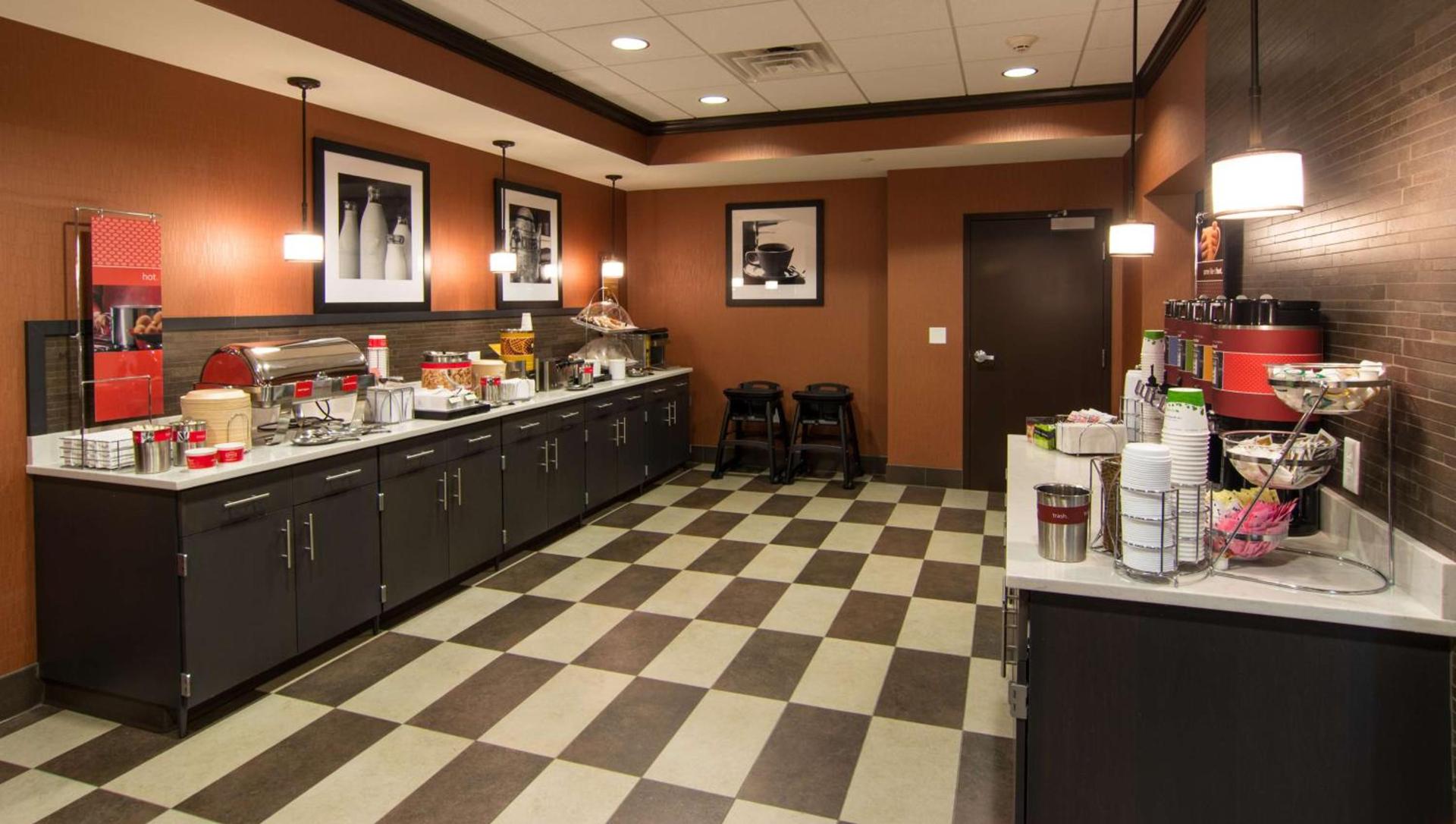 Hampton Inn Orange City photo 12