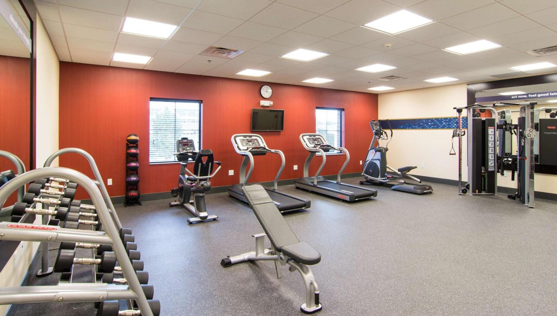 Hampton Inn Orange City photo 14