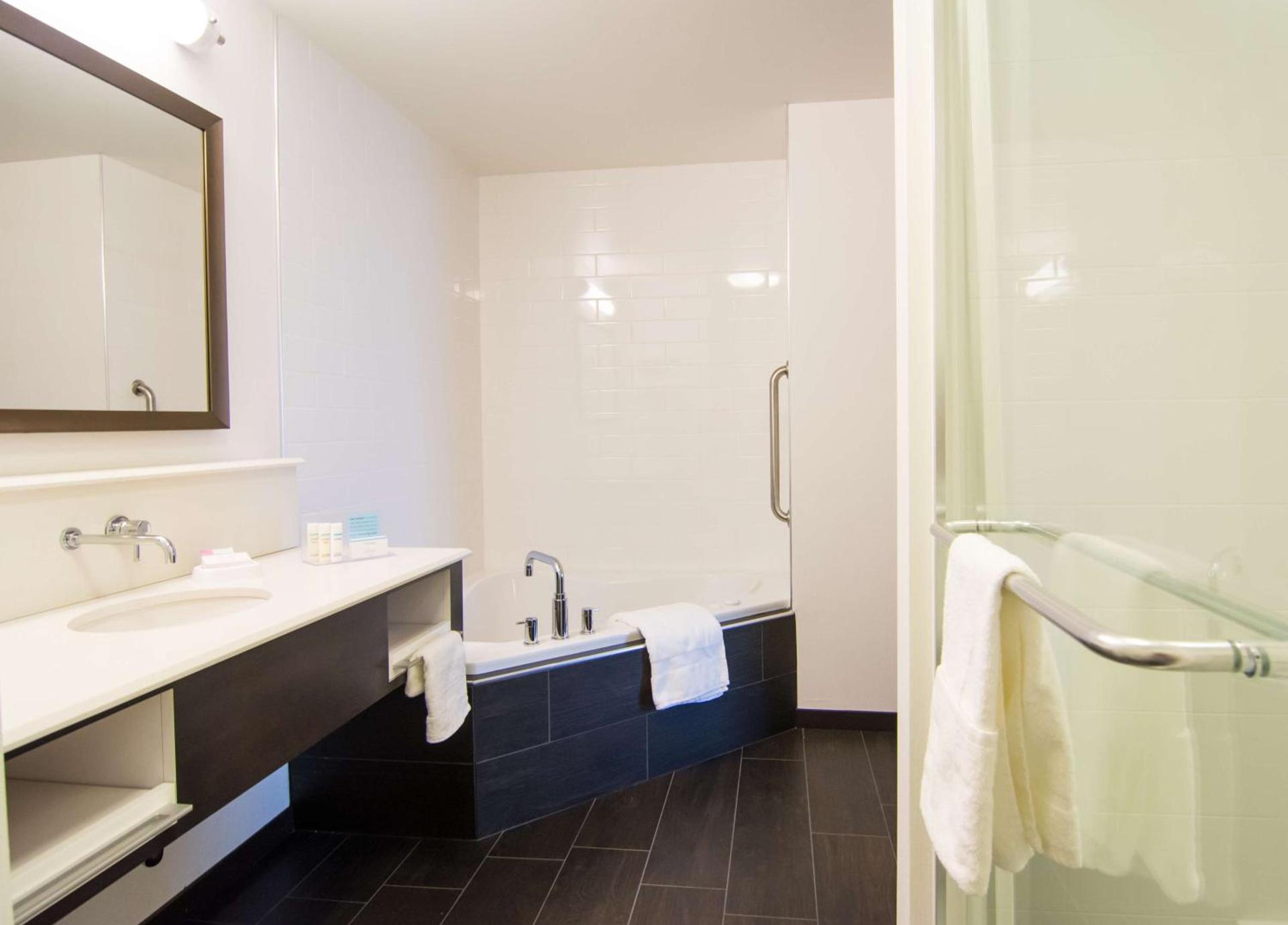 Hampton Inn Orange City photo 18