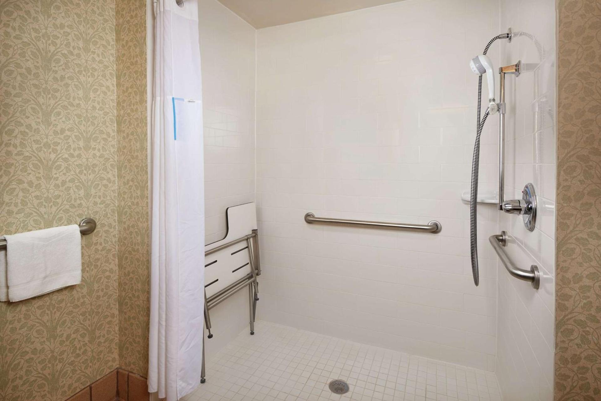 Hampton Inn Shrewsbury photo 18