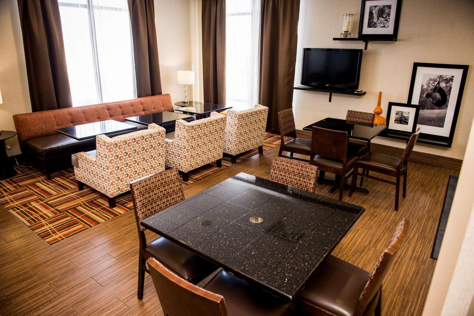 Hampton Inn Plover-Stevens Point photo 4