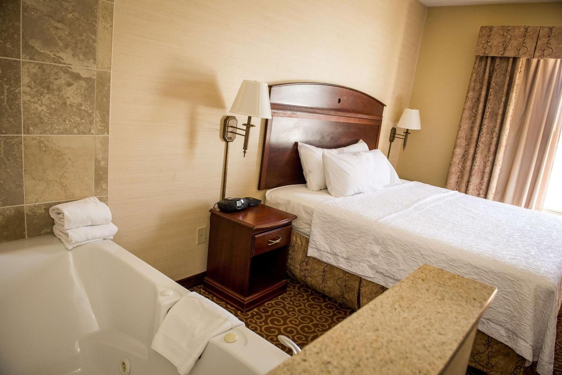 Hampton Inn Plover-Stevens Point photo 17