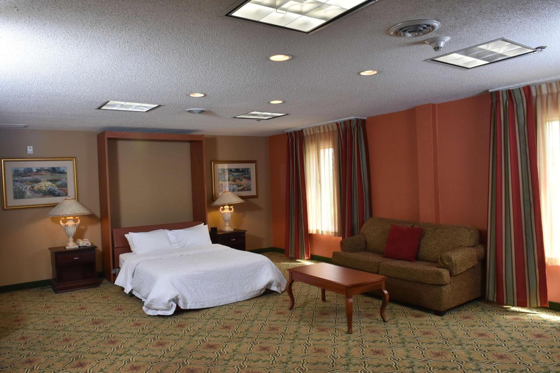 Hampton Inn Stony Creek photo 19