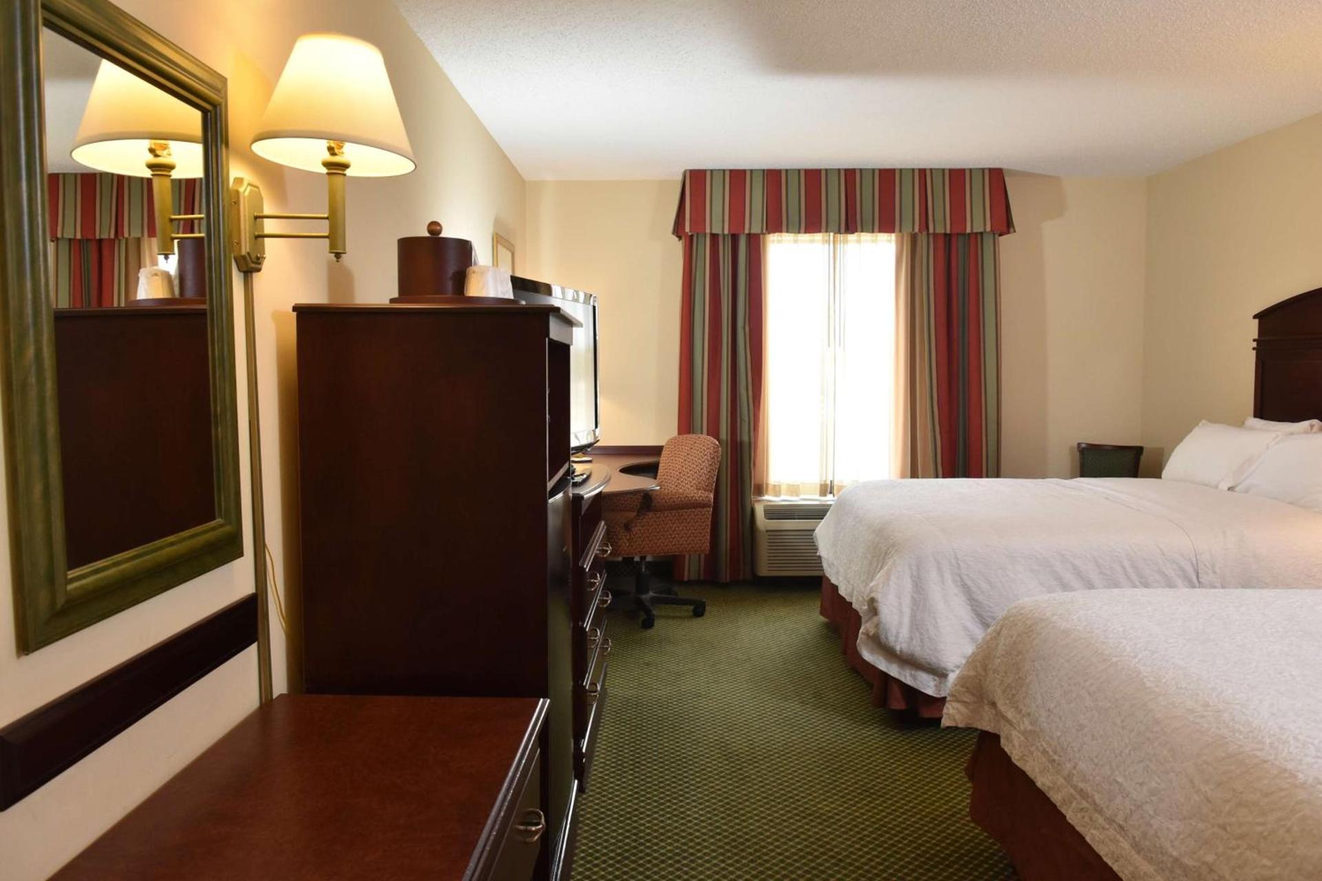 Hampton Inn Stony Creek photo 22